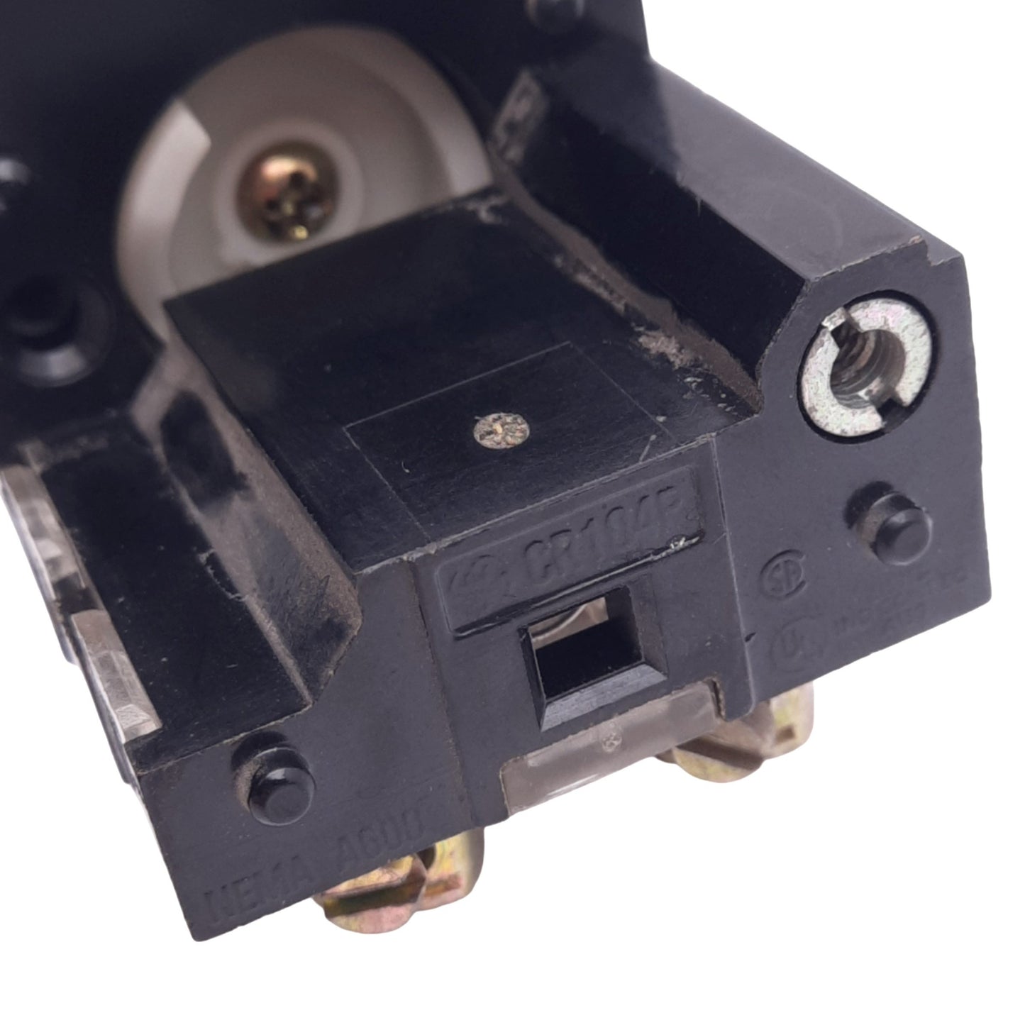 Used General Electric CR104PSG34B91 Selector Switch, 3-Position Maintained, 1NO 1NC
