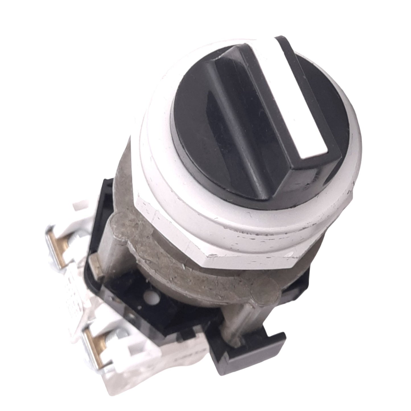 Used Eaton HT8JAH3AA Selector Switch, 2-Position Maintained, 1NO, 600VAC Max