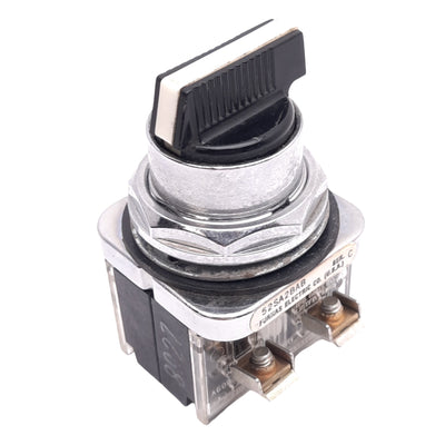 New – Open box Siemens 52SA2BAB Selector Switch, 3-Position Maintained, 30mm, 2NO, 600V 10A Max