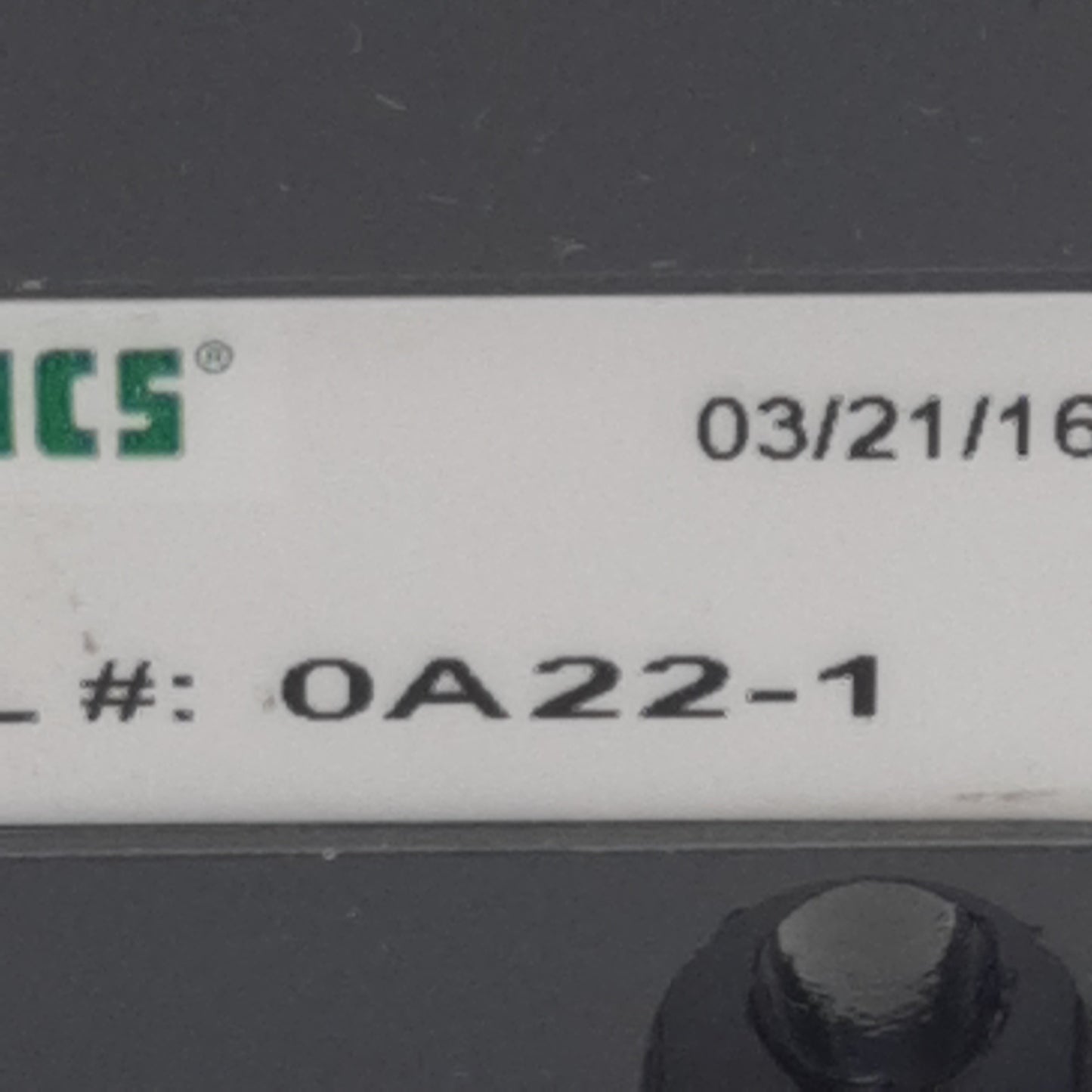 Used Numatics 0A22-1 Shuttle Valve, 2-Way, 1/8in NPT, 1.5-80psig, 14.3scfm