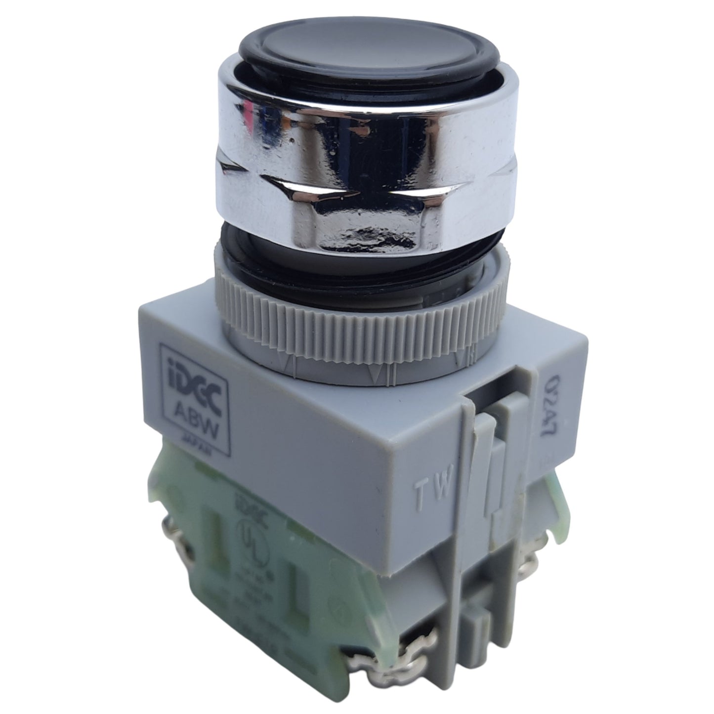 Used Idec ABFD110NUB Non-Illuminated Pushbutton, Momentary, ø30mm, 2NO, 10A 600VAC