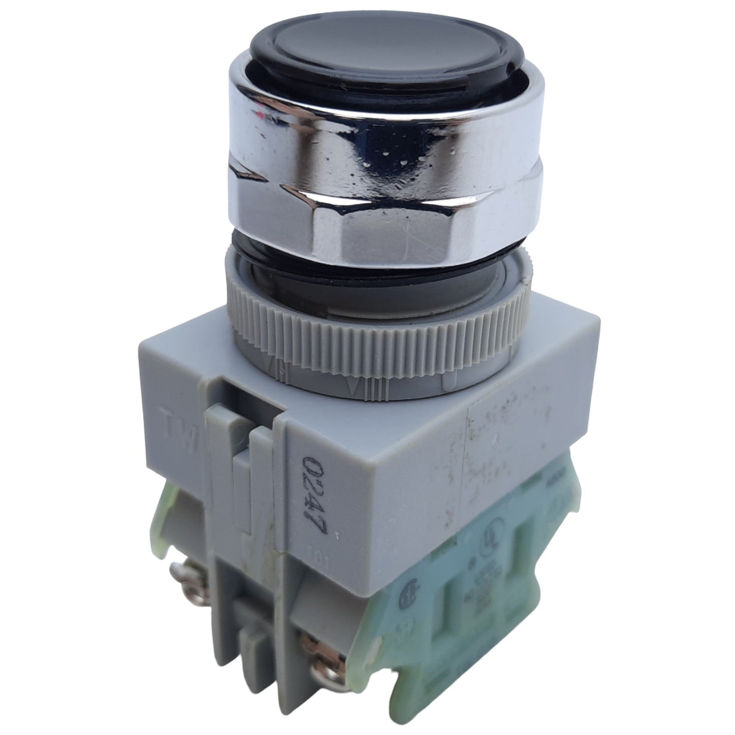 Used Idec ABFD110NUB Non-Illuminated Pushbutton, Momentary, ø30mm, 2NO, 10A 600VAC
