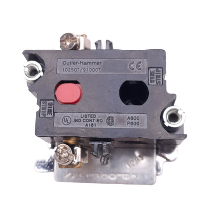 Used Eaton 10250T5B62-51 Push/Pull E-Stop Button, ø30.5mm, 1NC, 600VAC/300VDC 10A Max