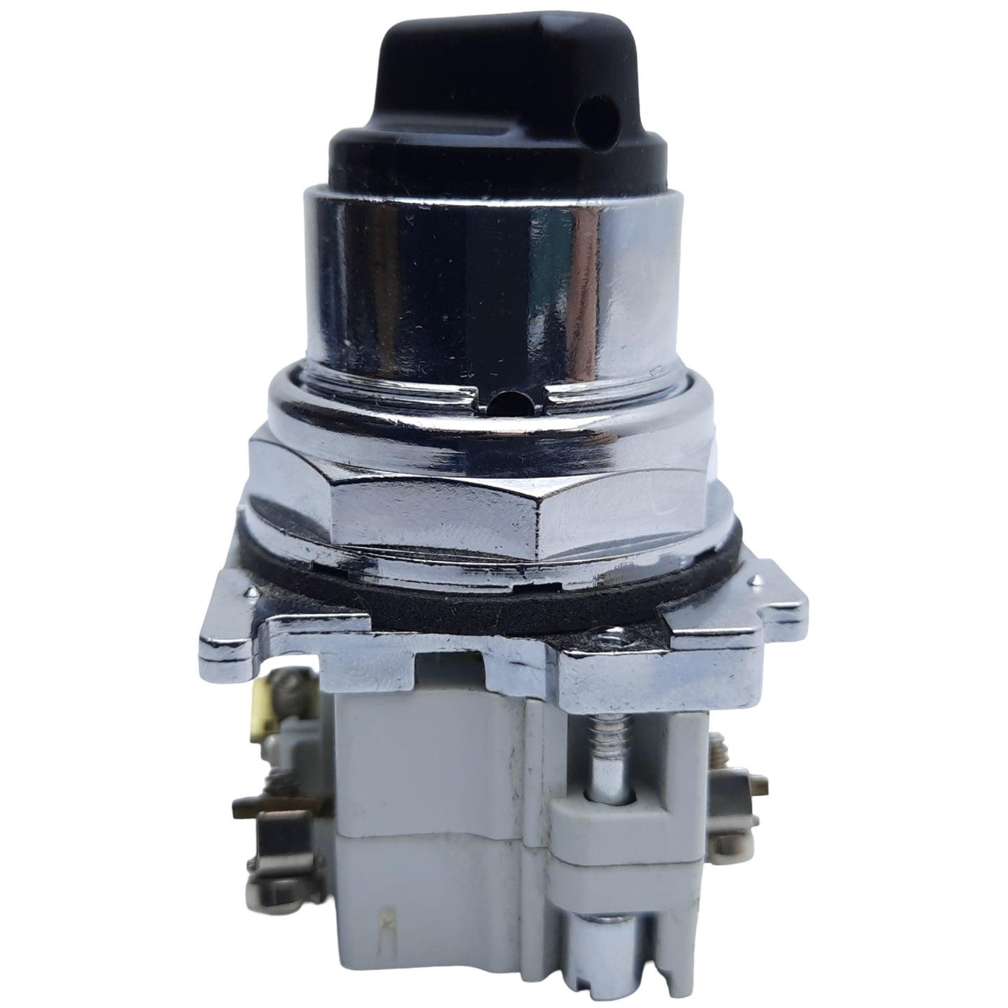 Used Cutler-Hammer T4706 Selector Switch 2-Position Maintained, 1NO-1NC, 10A 600VAC