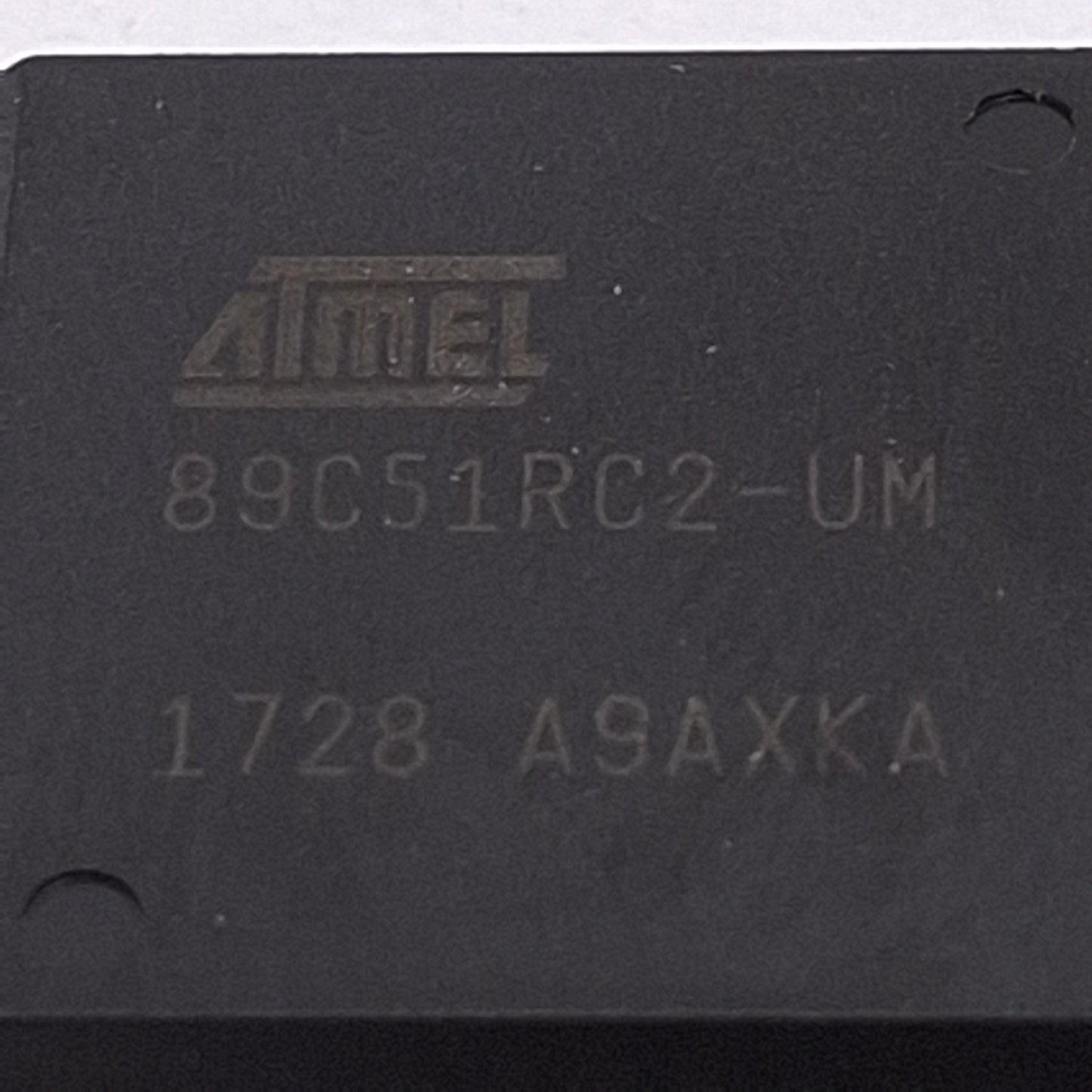 New Lot of 5 Atmel 89C51RC2-UM Microcontroller 8-Bit, 32kB Flash, 1024B XRAM, 32 I/O