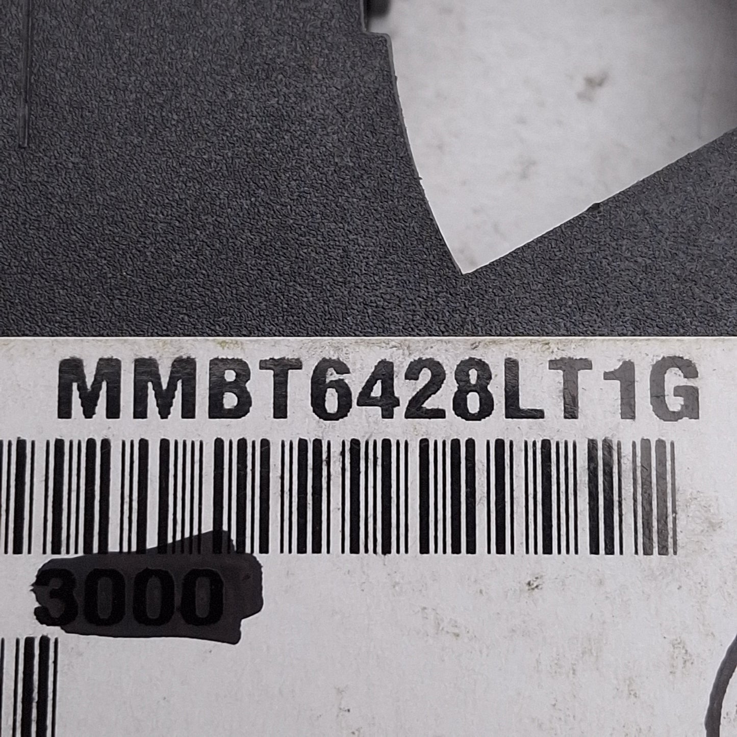 New Lot of 1000 Onsemi MMBT6428LT1G Bipolar Transistor, NPN, 50VDC 200mA, 700MHz