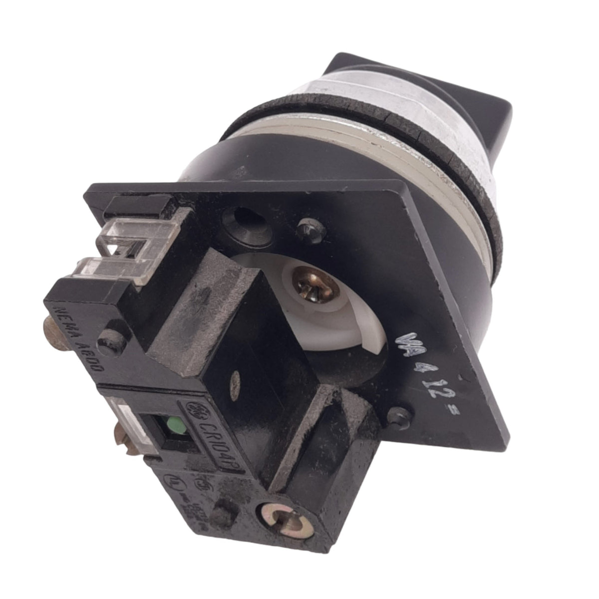 Used General Electric CR104PSG21B Selector Switch, 2-Position Maintained, 30.5mm, 1NO