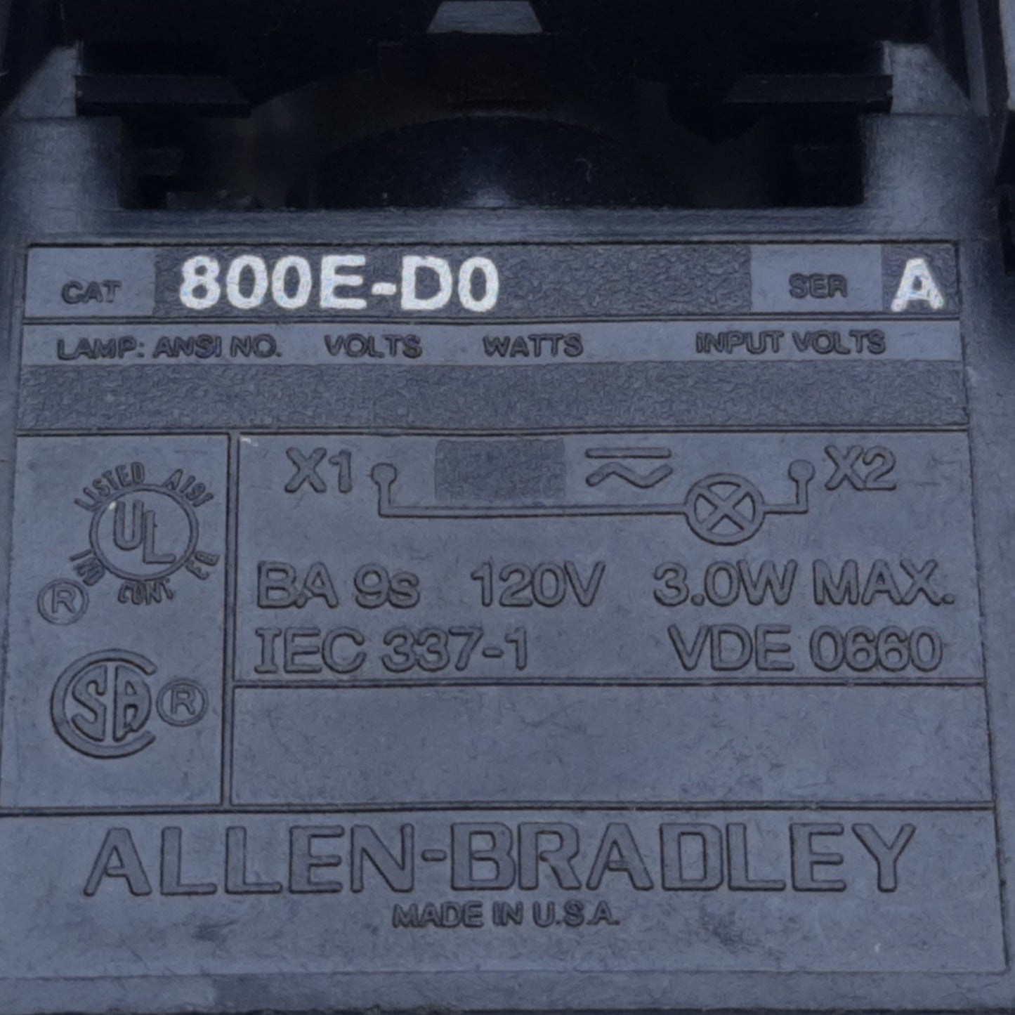 Used Allen Bradley 800ES-LMP26 Push-Pull Button, Blue, ø22.5mm, 3W 120V AC *No Bulb*