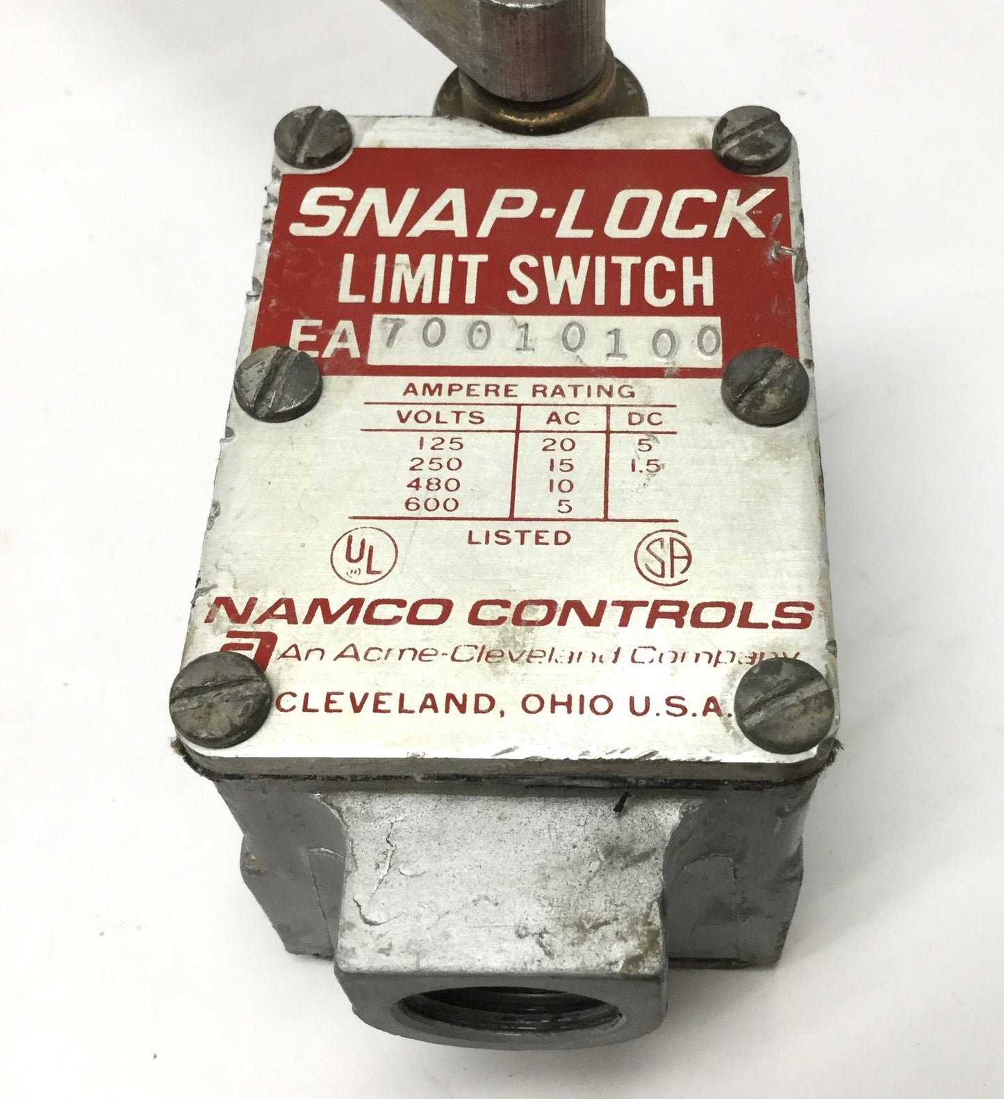 Used Namco EA700-10100 Snap-Lock Heavy Duty Limit Switch, 600VAC 20A, 1NO-1NC