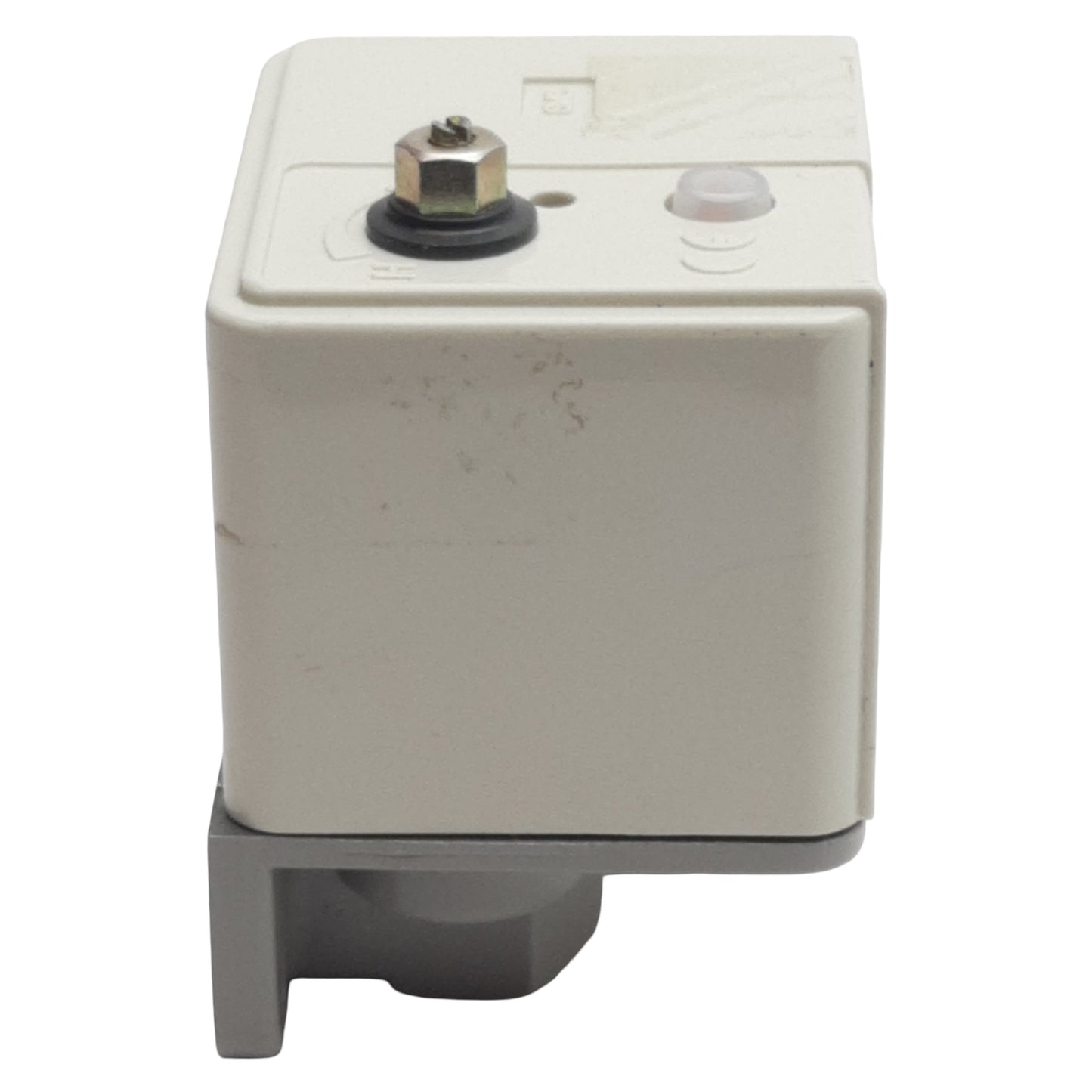 Used SMC IS3000-N02L5 Pneumatic Pressure Switch, 0.1-0.7MPa, 1/4in NPT, 160mA 5VDC