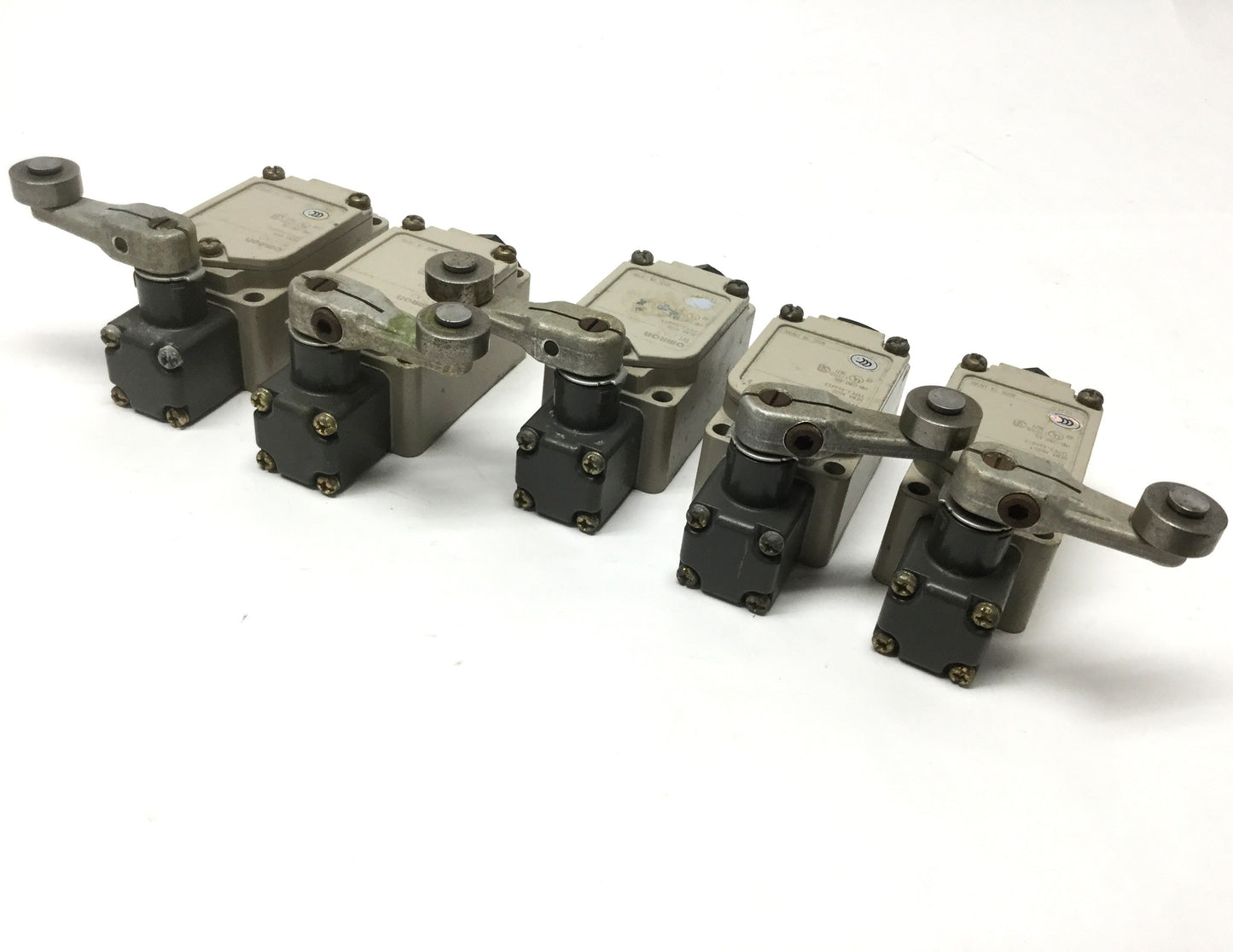 Used Lot of 5 Omron WLCA2 Roller Lever Limit Switches NO/NC DPST, 600VAC 10A