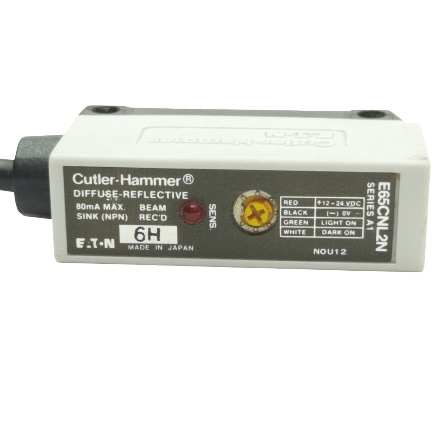 Used Cutler Hammer E65CNL2N Diffuse-Reflective Photoelectric Sensor 12-24VDC, NPN