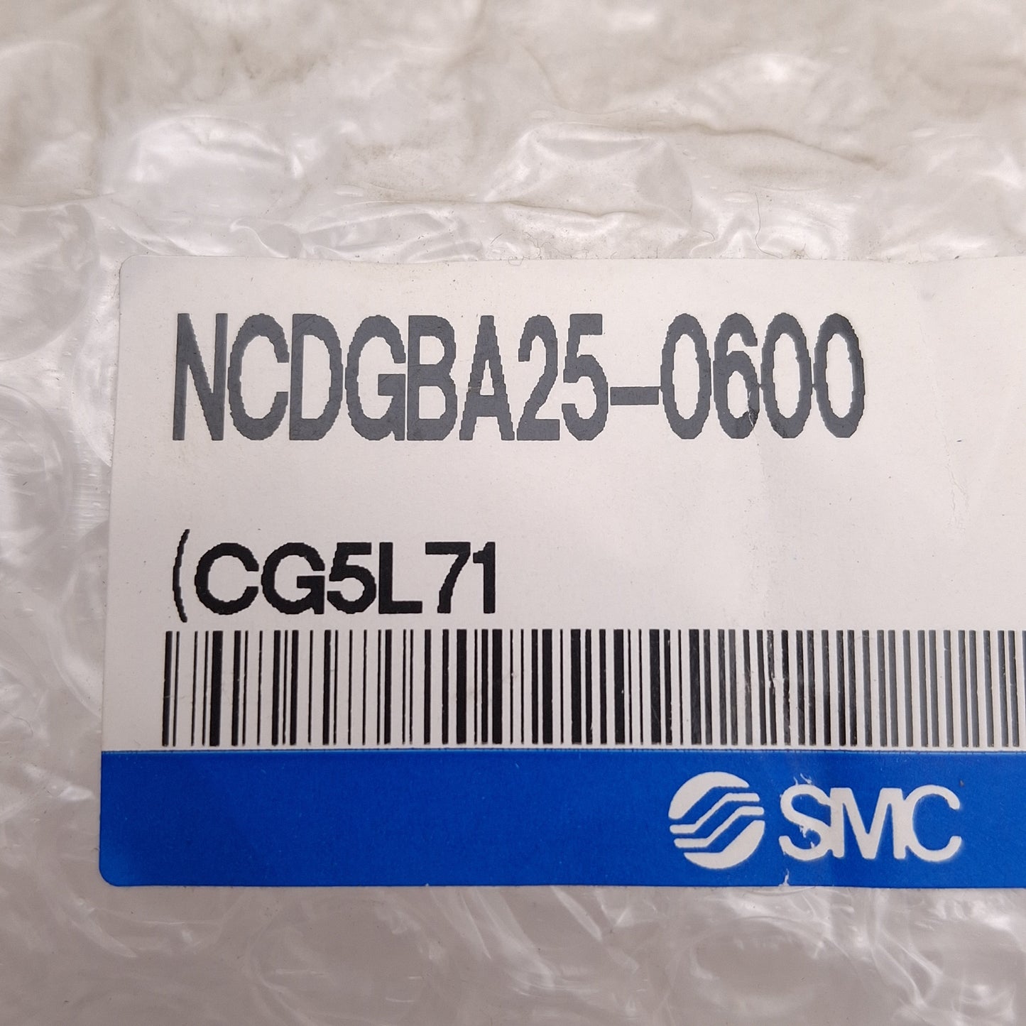 New SMC NCDGBA25-0600 Pneumatic Cylinder, ø1in Bore, 6in Stroke, 145psi, #10-32UNF