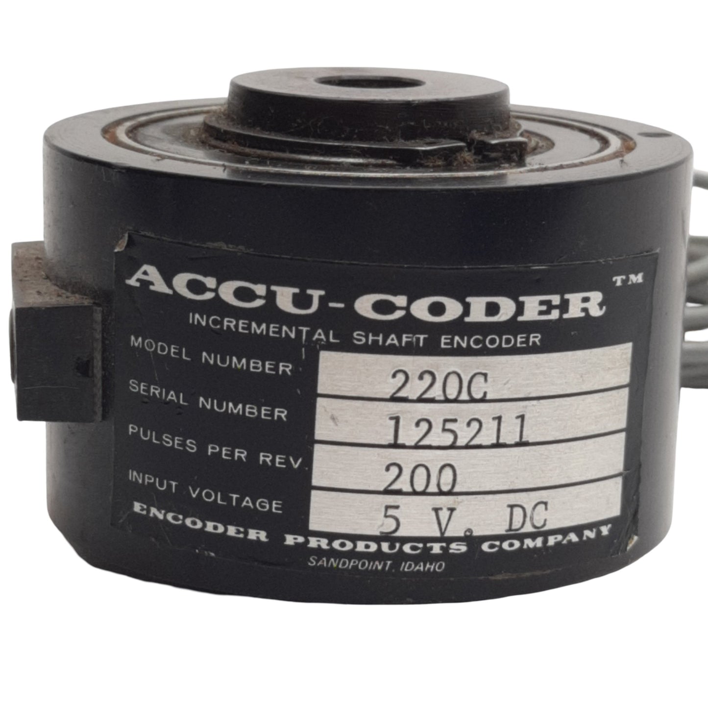 Used Accu-Coder 220C Rotary Encoder 5VDC Input, 200 Pulses Per Rev, ø9.45mm ID