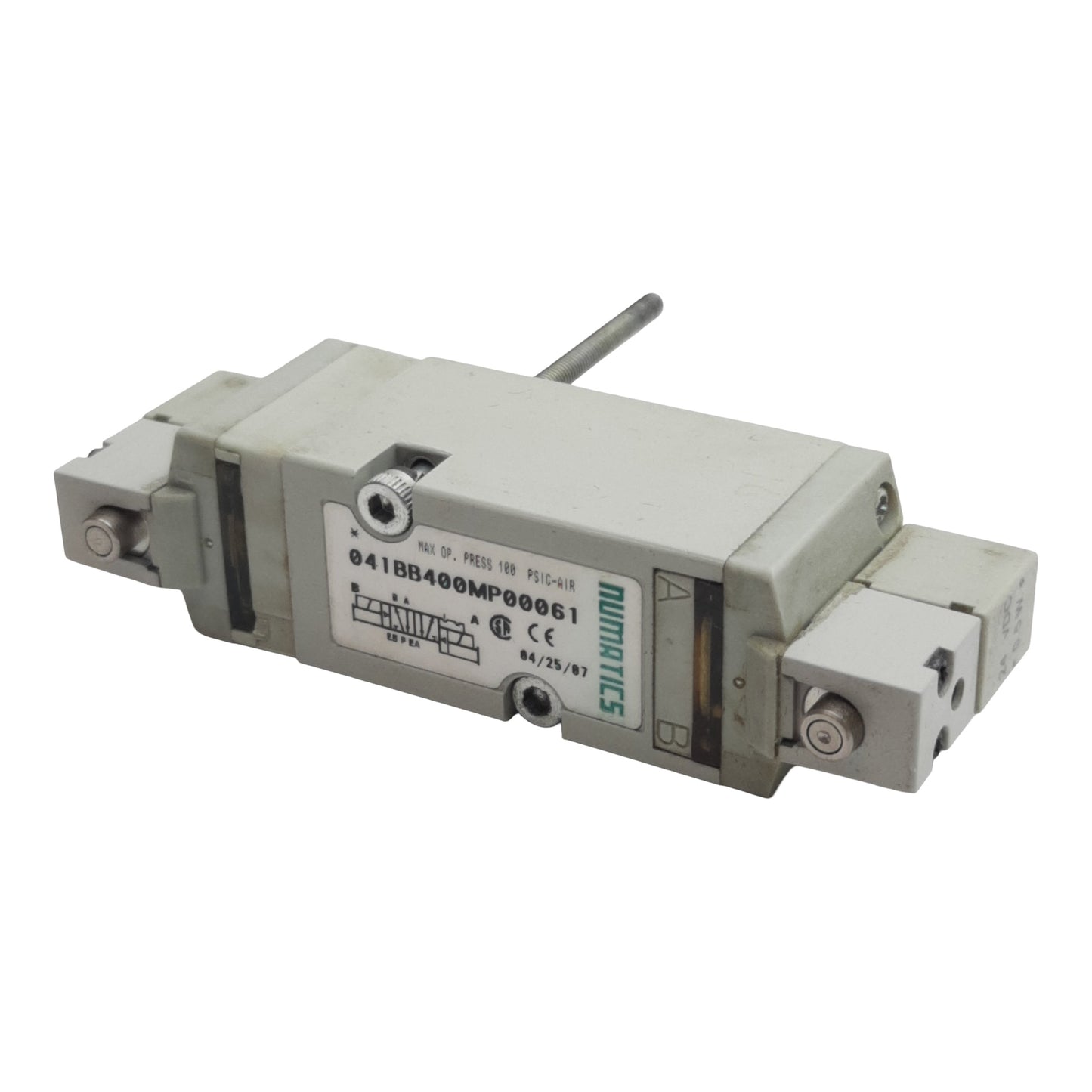 Used Numatics 041BB400MP00061 Solenoid Valve 2/4-Way, 1/8" Valve, 150psig, 24VDC Coil