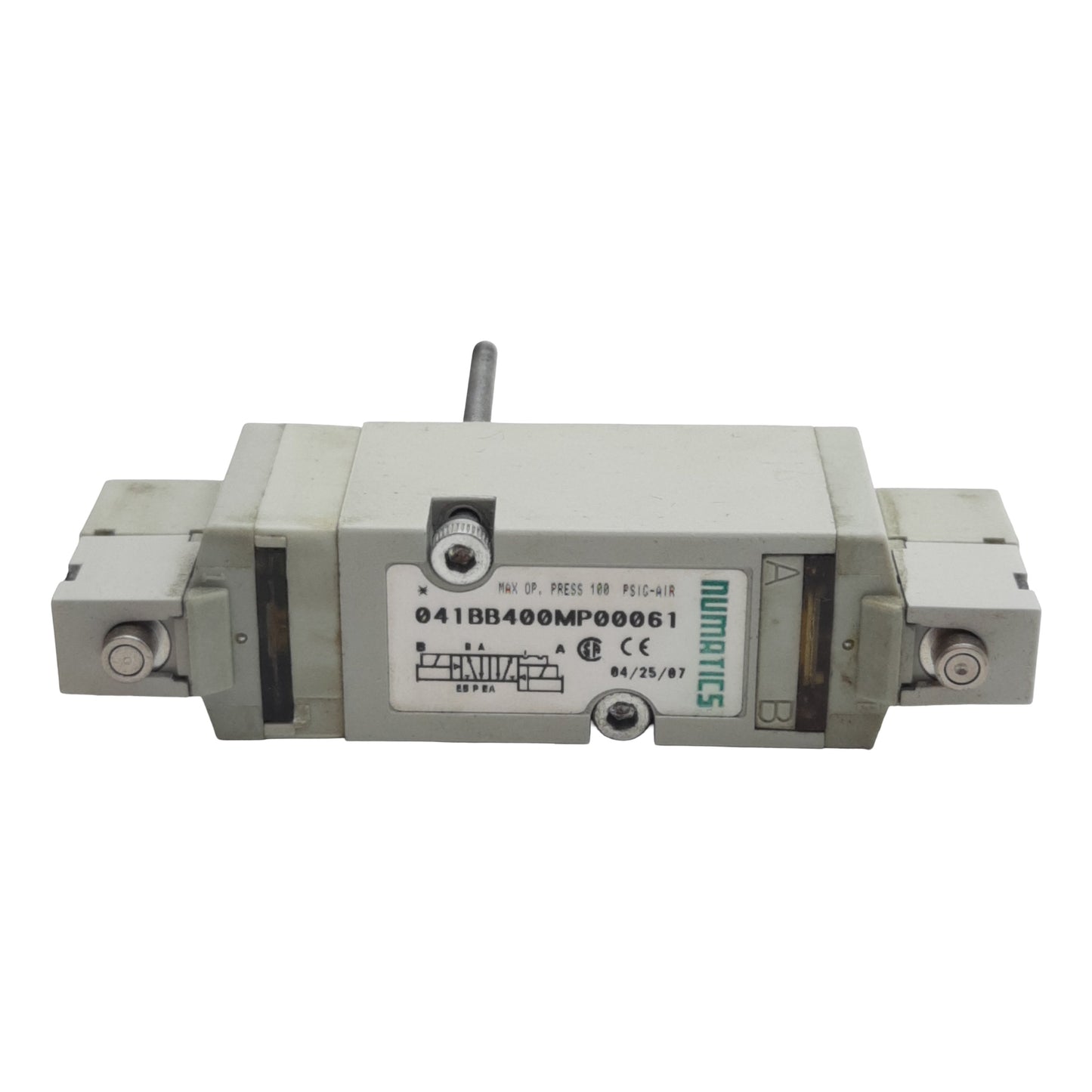 Used Numatics 041BB400MP00061 Solenoid Valve 2/4-Way, 1/8" Valve, 150psig, 24VDC Coil
