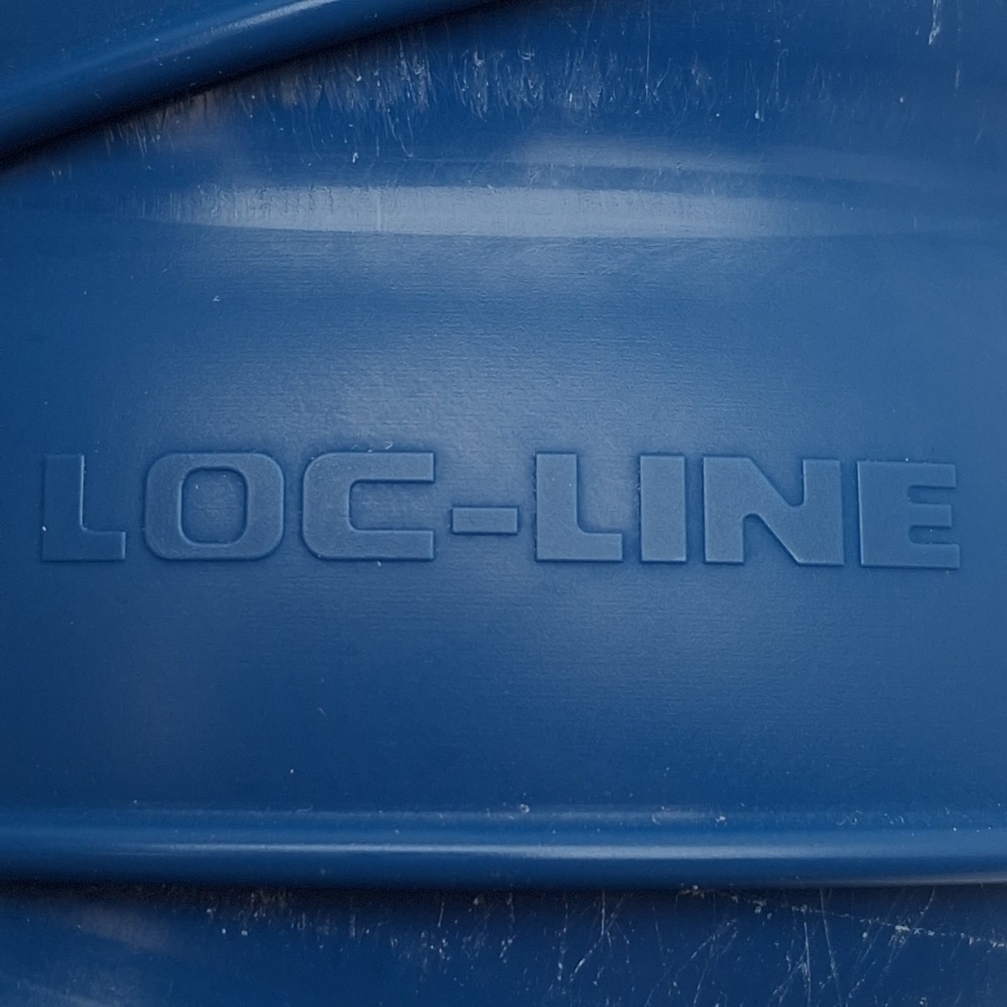 Used Loc-Line 81201 & 81203 Vacuum Hose w/ Round Nozzle, 2-1/2in System, 41 Segments
