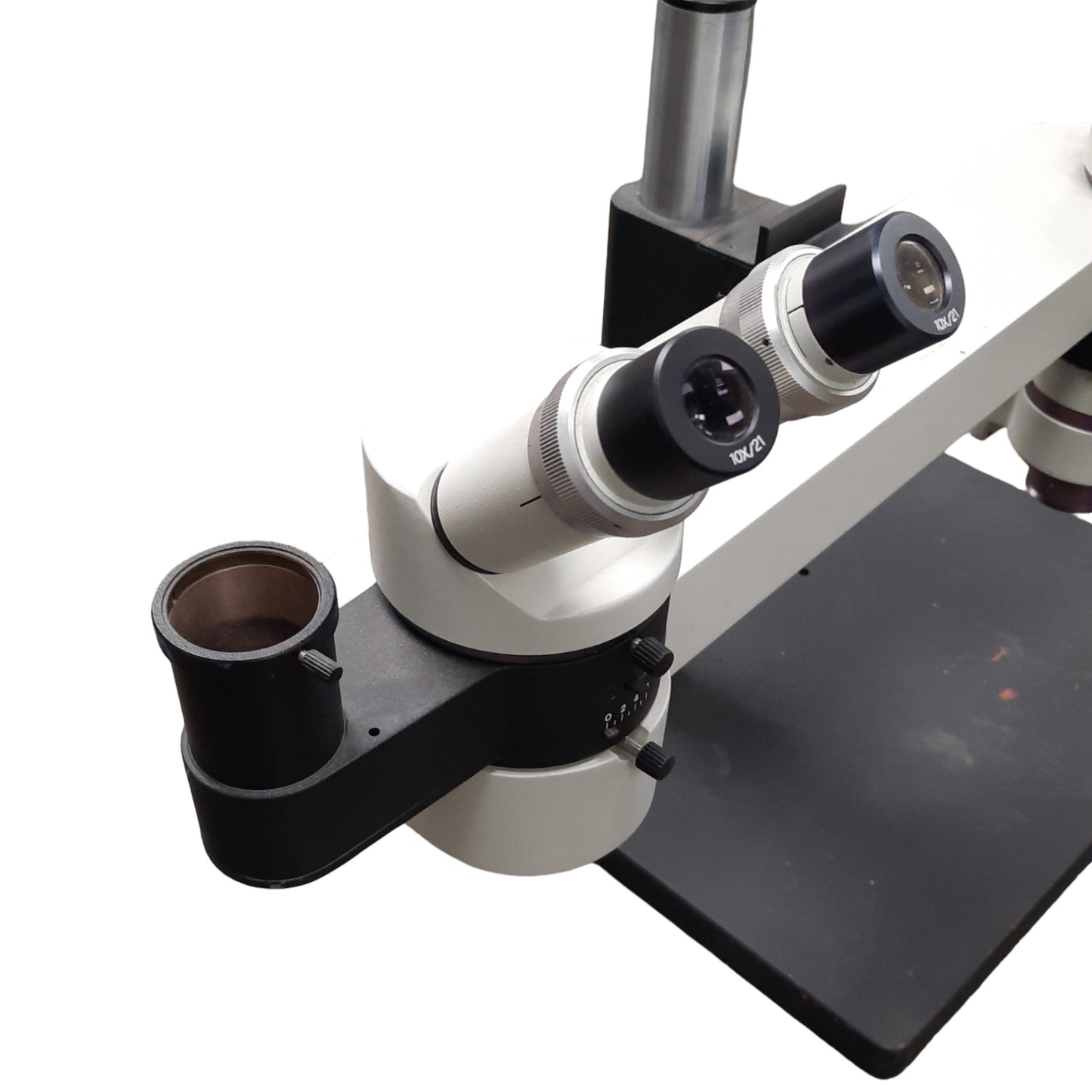 Used Wesco Dual Head Trainer Microscope With Objective and 10x/21 Eyepieces
