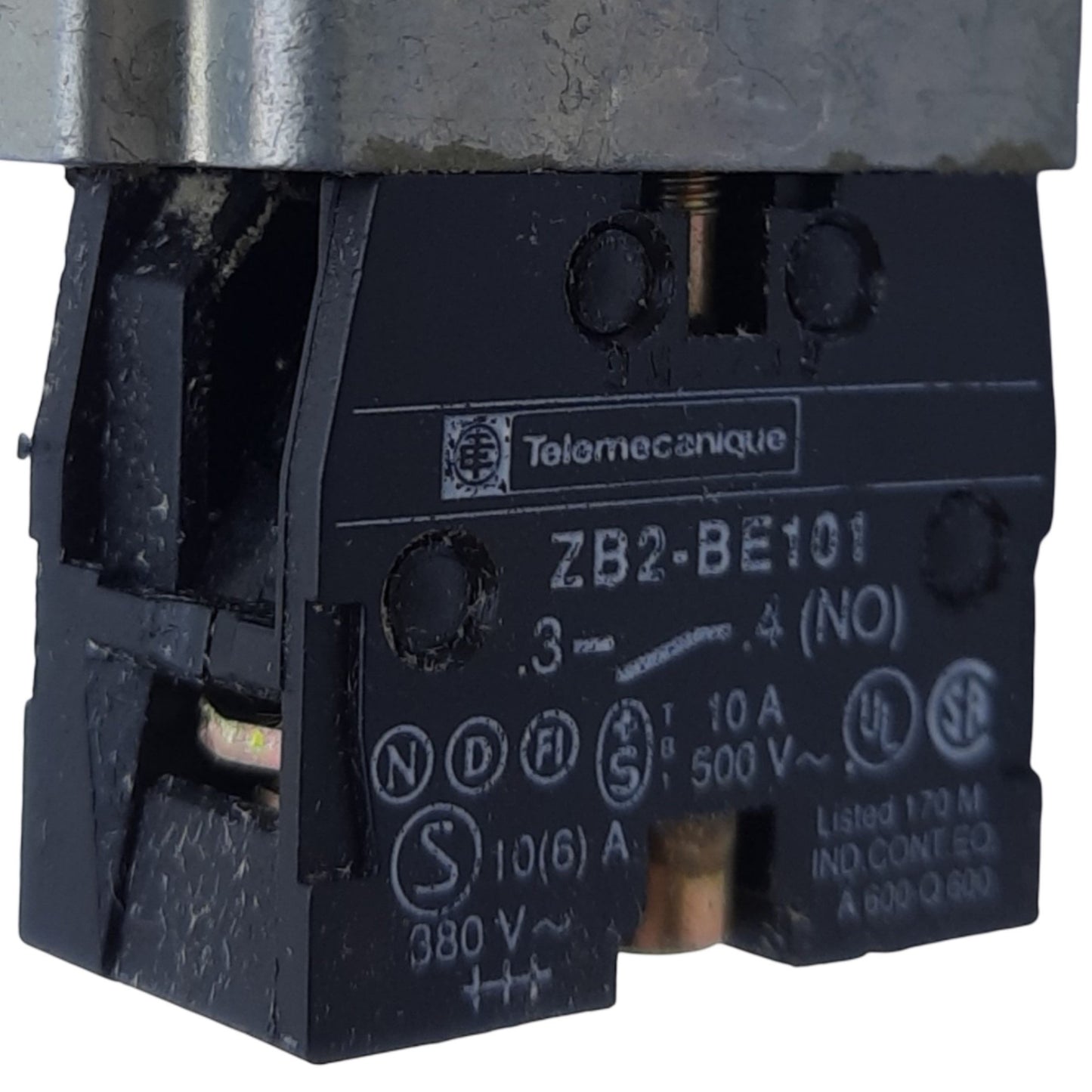 Used Schneider Electric ZB4BA3 Flush Push Button, Momentary, 1NO, ø22mm 600VAC/DC