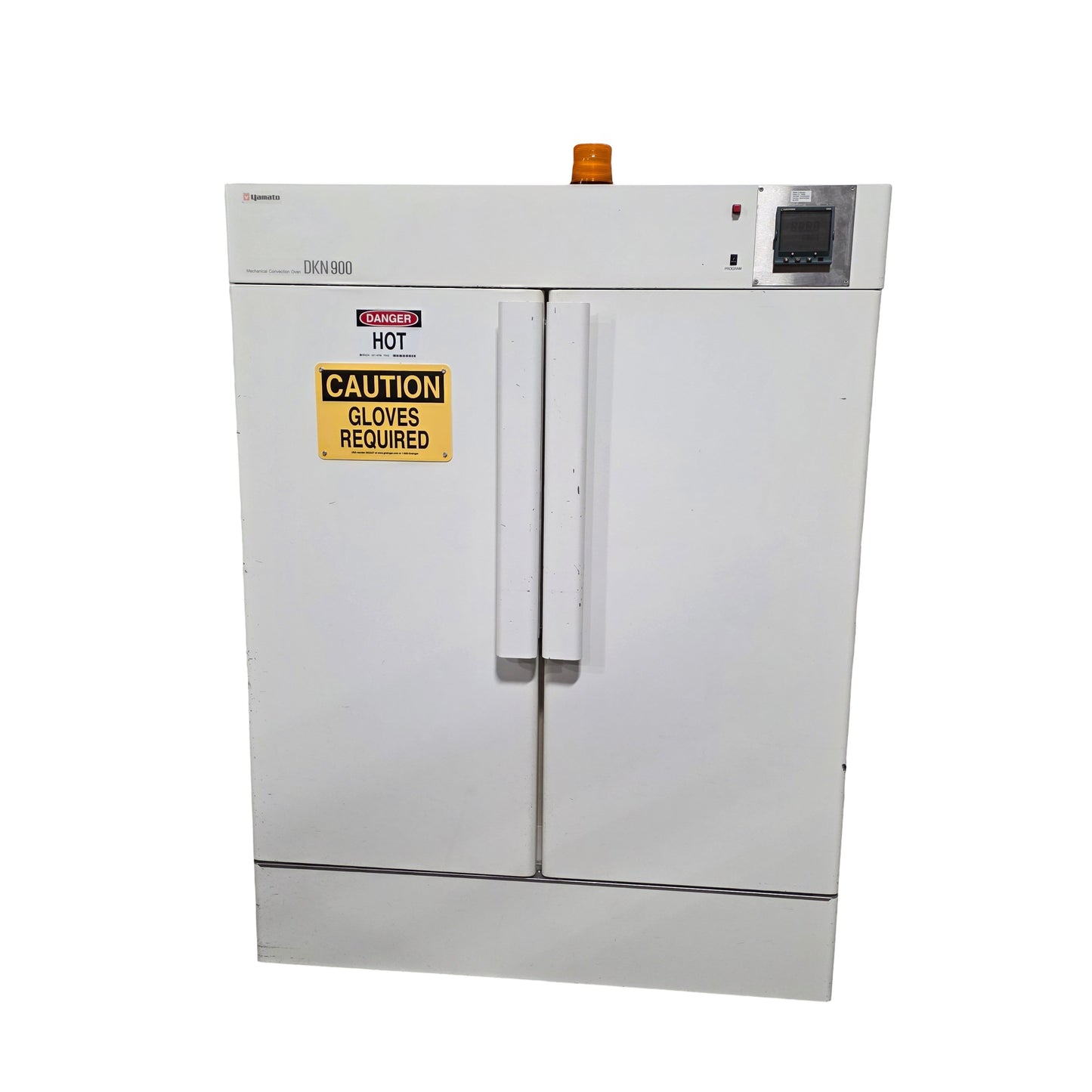 Used Yamato DKN900 Mechanical Convection Oven 18.5CuFt, Amb+5° To 210°C, 220VAC 17A