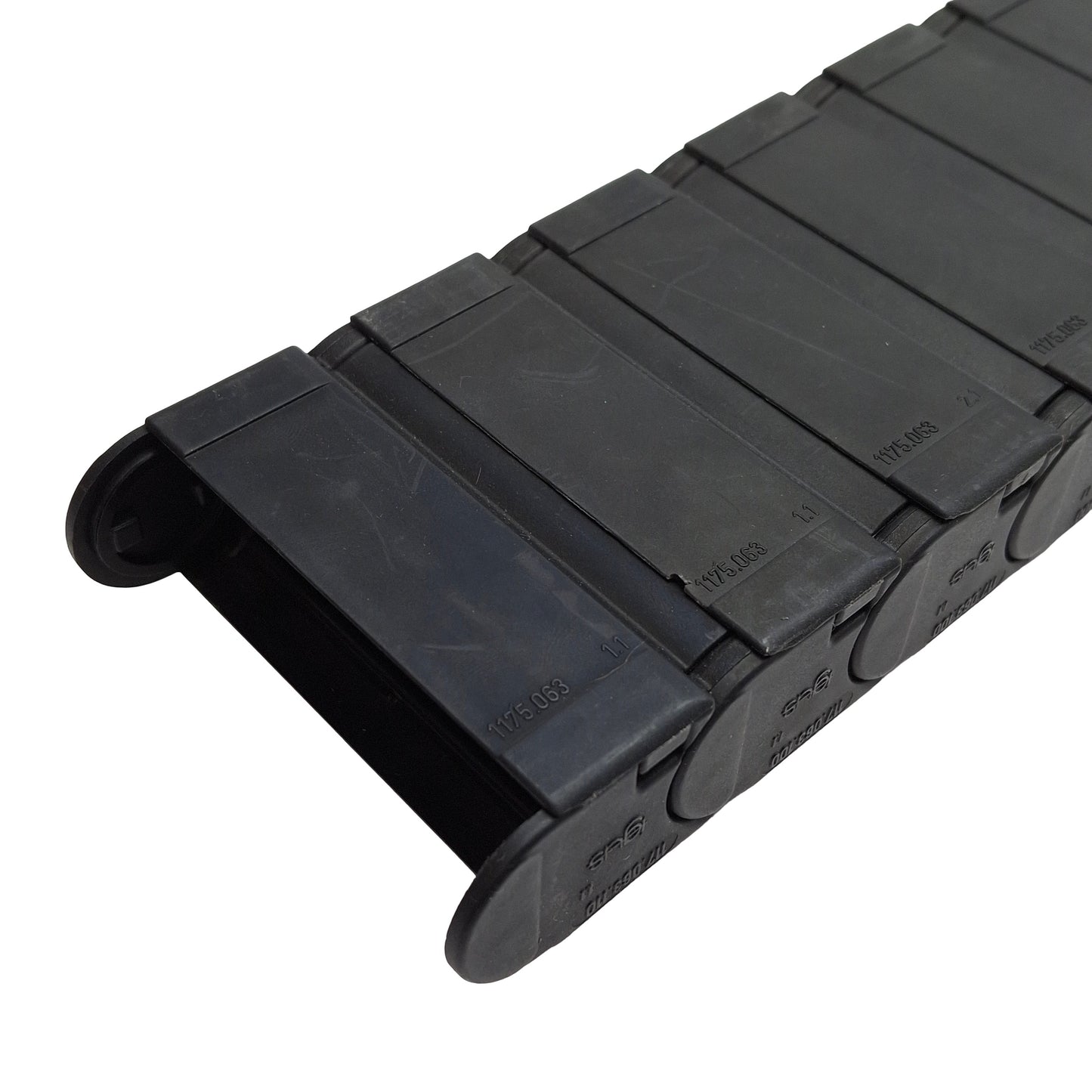 Used Igus 117.063.110 Enclosed Energy Chain, 63x21mm Inner, ø110mm Bending, 2m Long