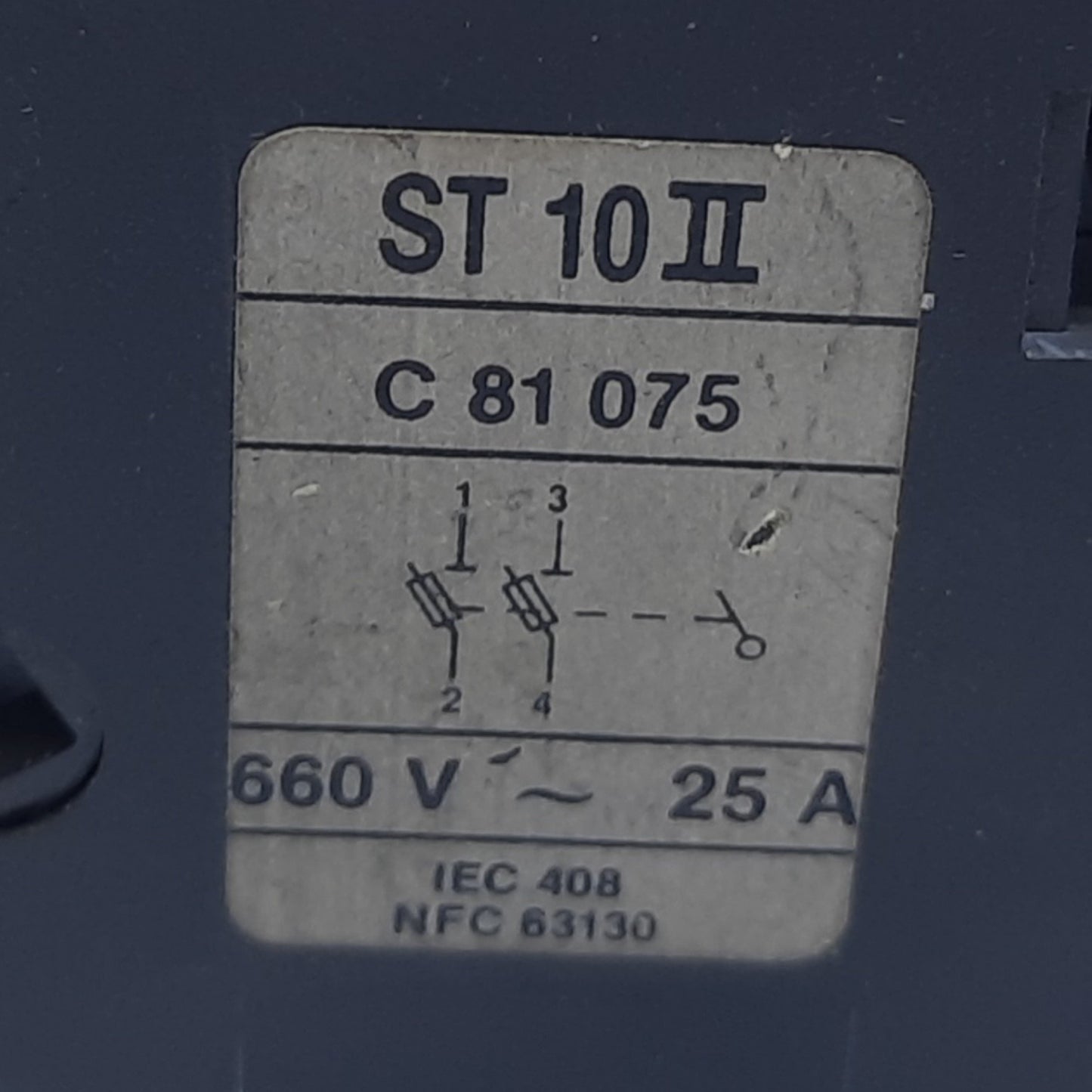 Used Lot of 3 Ferraz C 81 075 ST 10II Fuse Holder, 10.3mmx38mm Fuse, 2 Pole, 25A 660V