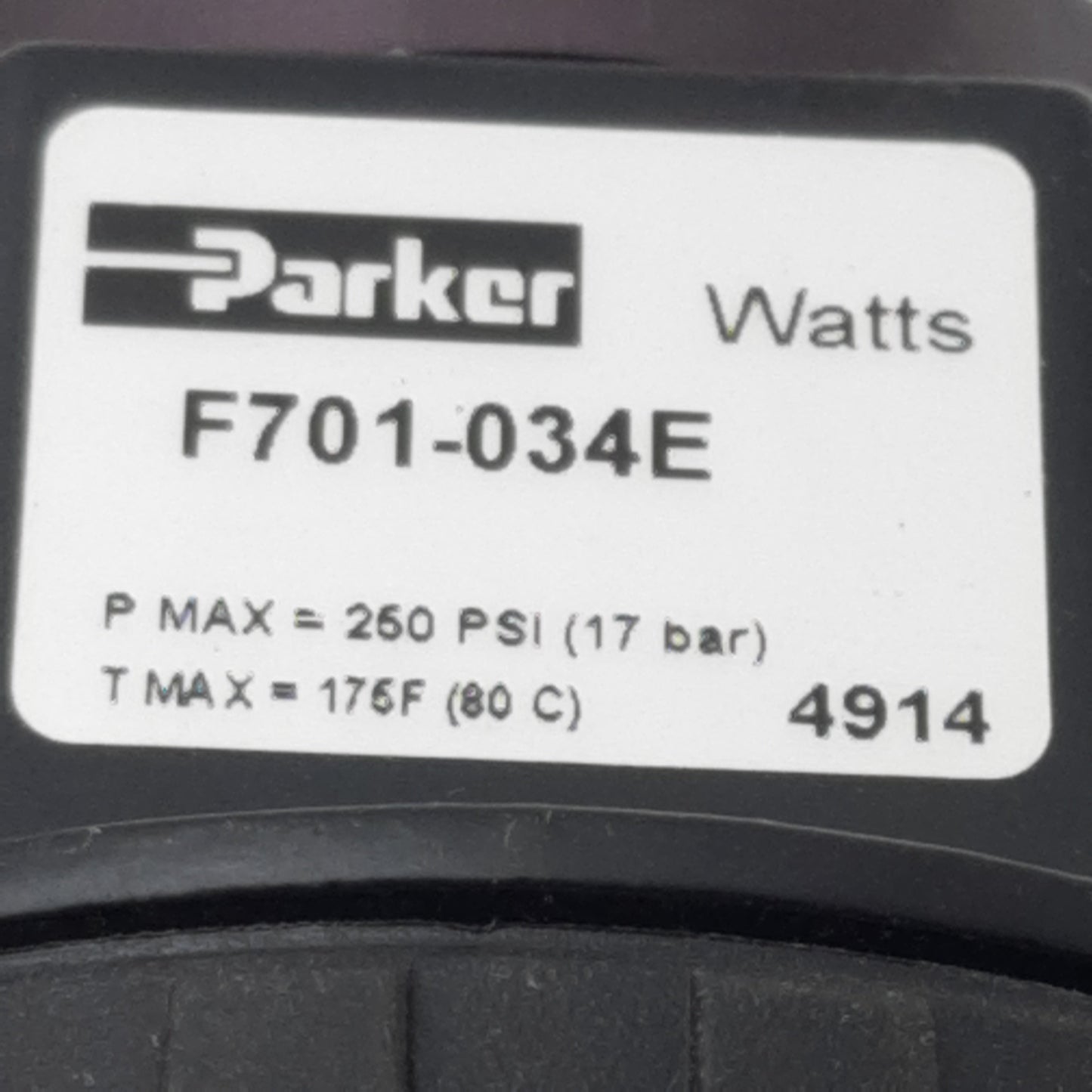 Used Parker Watts F701-034E Coalescing Filter, 3/8in NPT, 250psi, 0.01µm, 48scfm