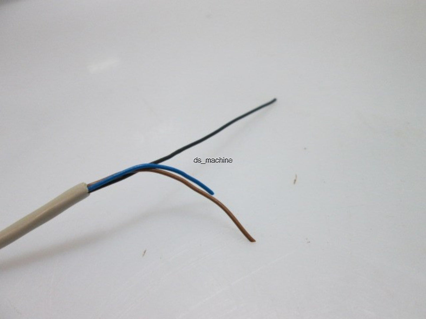 Used Baumer IFR-04.26.15/L Proximity Switch Sensor