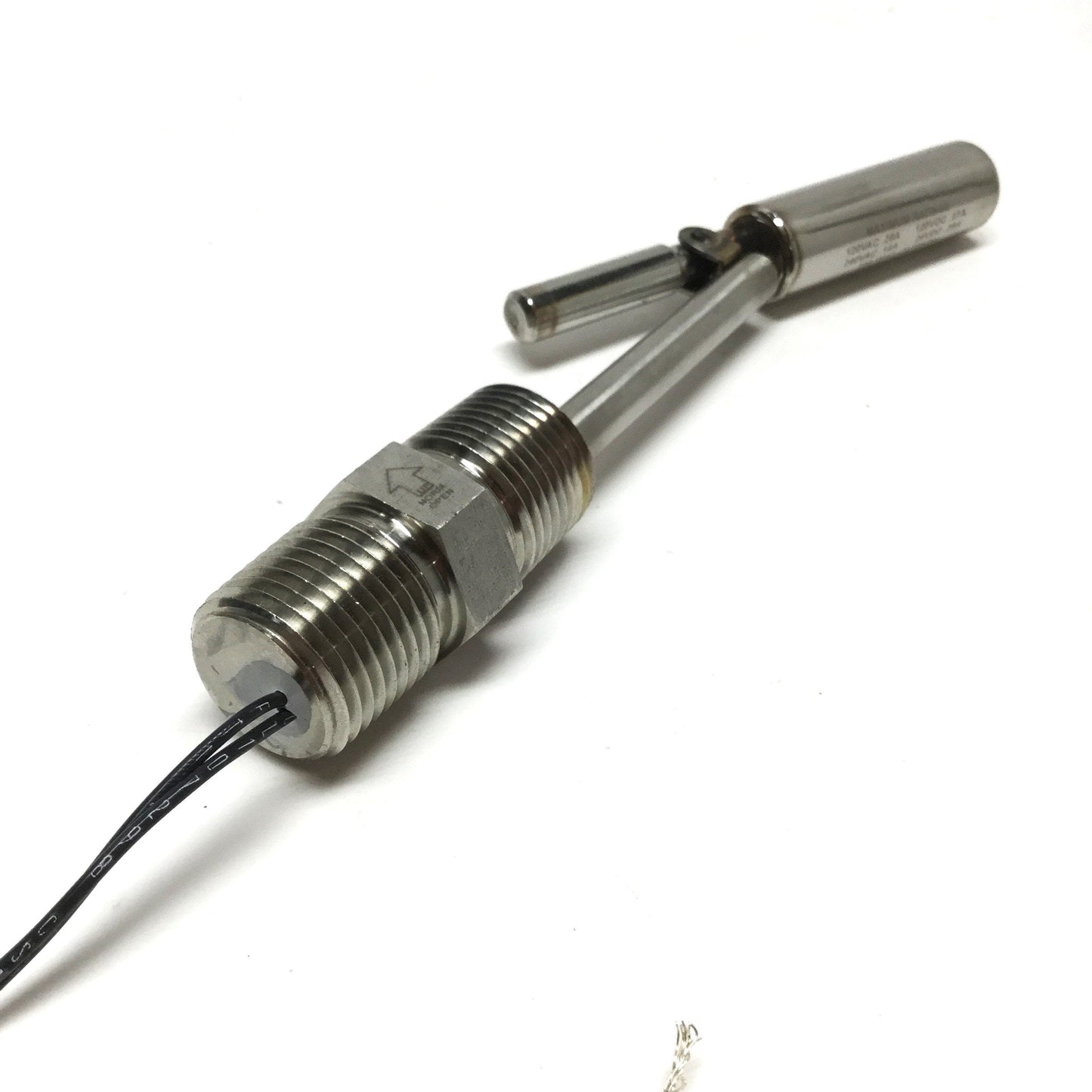 Used Madison M5920 Side Mounted Float Level Switch, SPST, 316 Stainless, 1/2" NPT