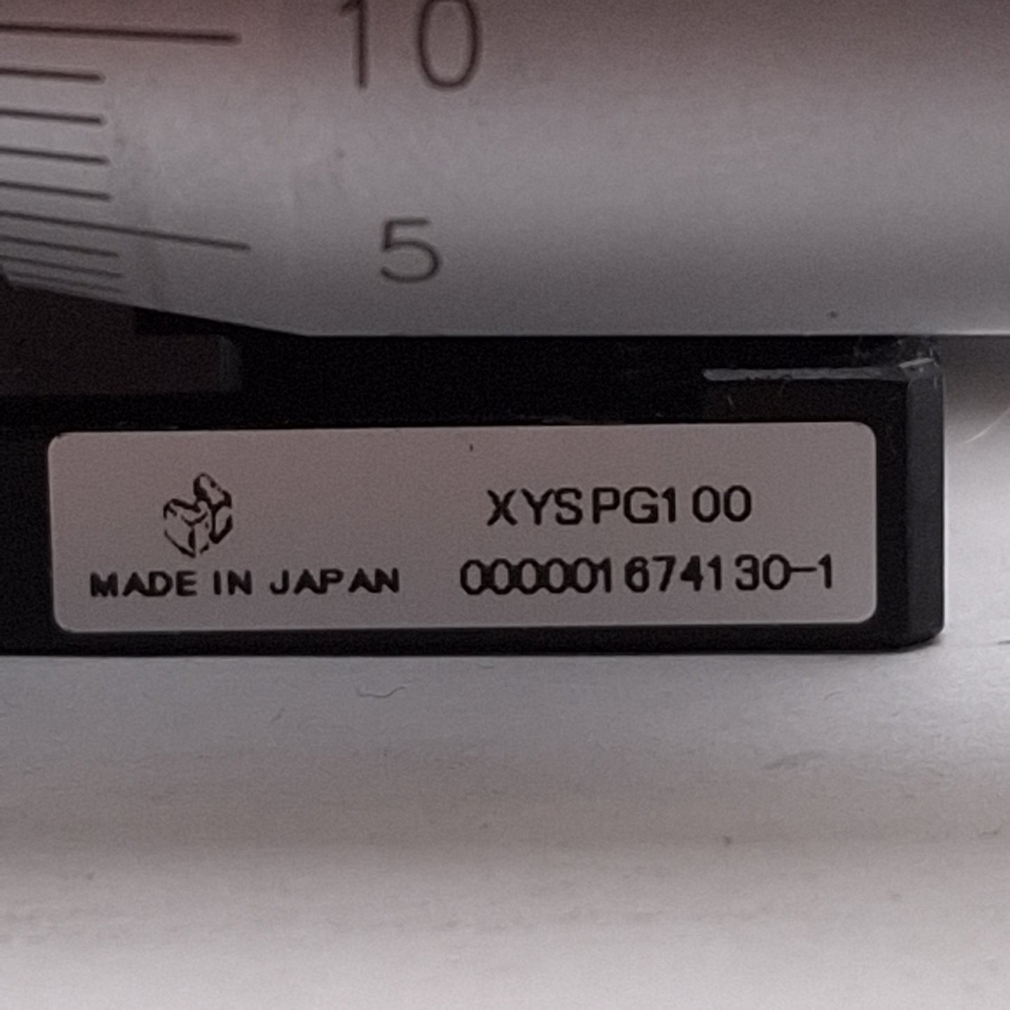 Used Misumi XYSPG100 XY Positioning Stage, ±12.5mm Travel, 100x100mm, 39.2N Load