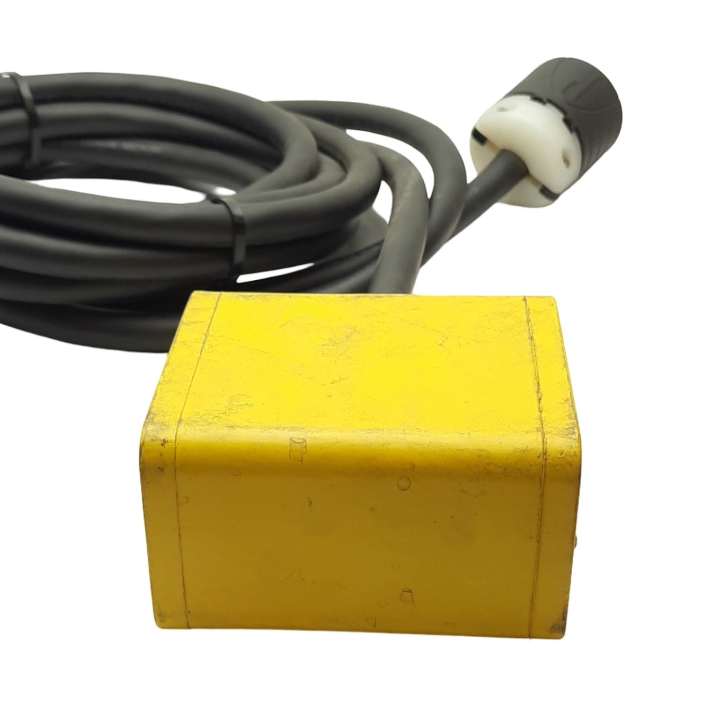 Used Wood Head 3000-10A123 3000 Series Super-Safeway Receptacle Box, x2 NEMA 5-20