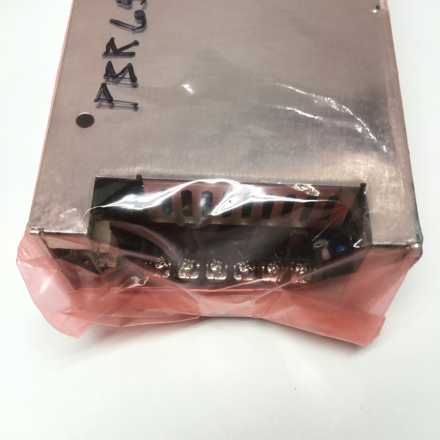 New XP PBR650PS24C Medical & ITE Power Supply 100-240VAC In, 24VDC 27A Out 650W