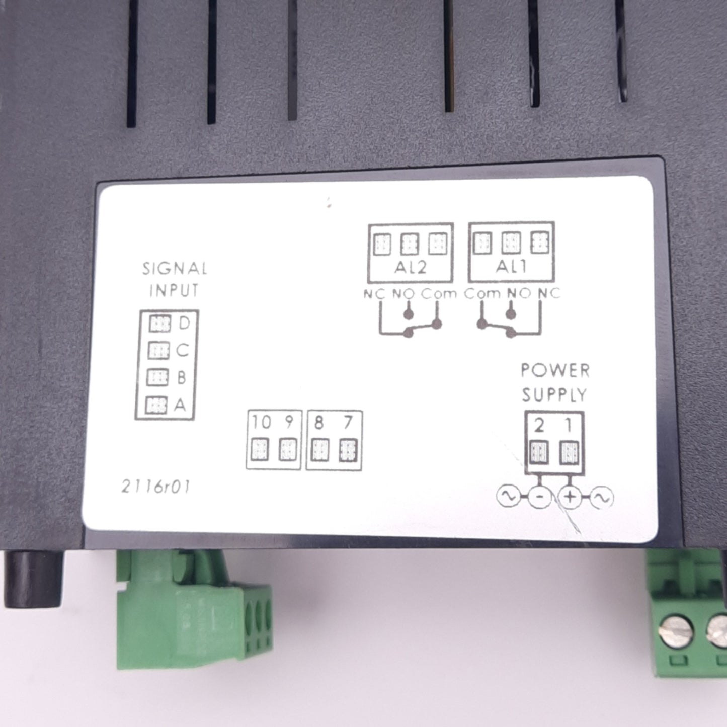 Used Omega DP18-AV2 Voltmeter, 3-1/2 Digit, 0/20VAC=0/19.99VAC, 115VAC, 1/8DIN Panel