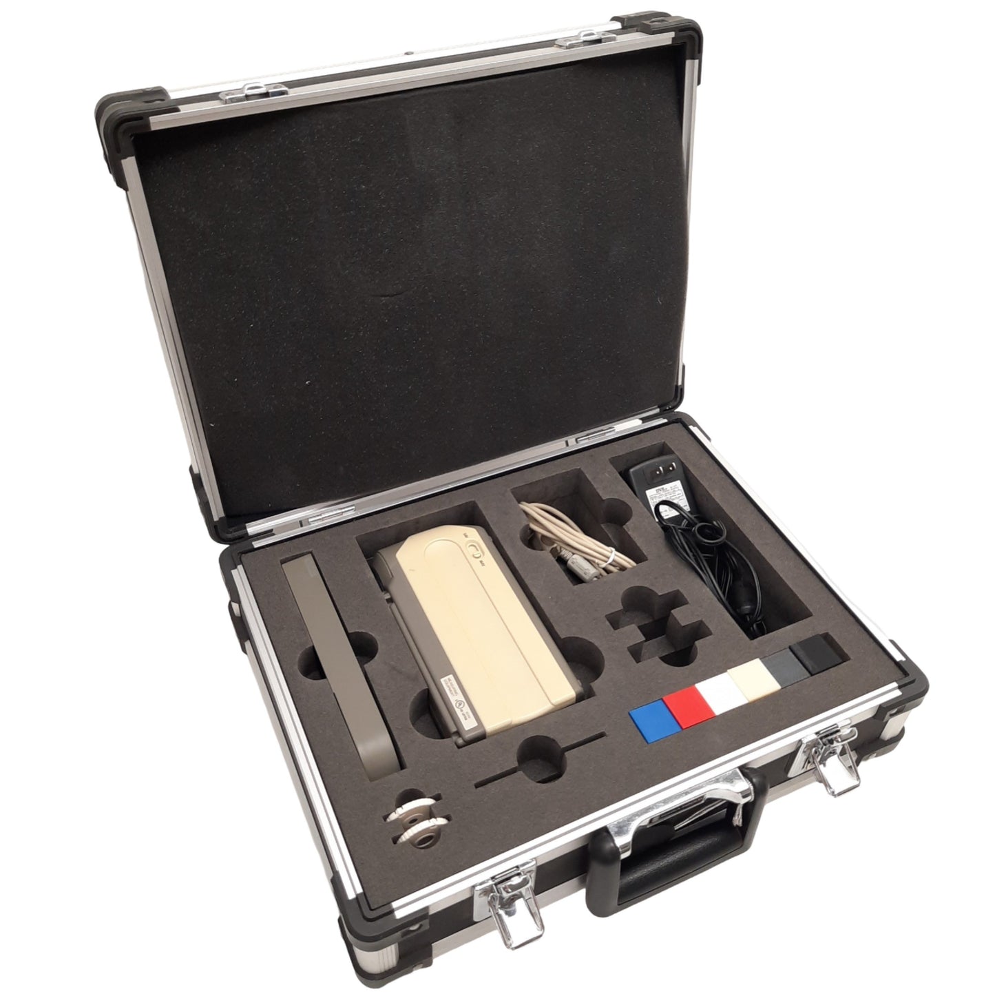 Used Konica Minolta CM-2600D Spectrophotometer ø52mm, 360nm-740nm Range, 10nm Pitch