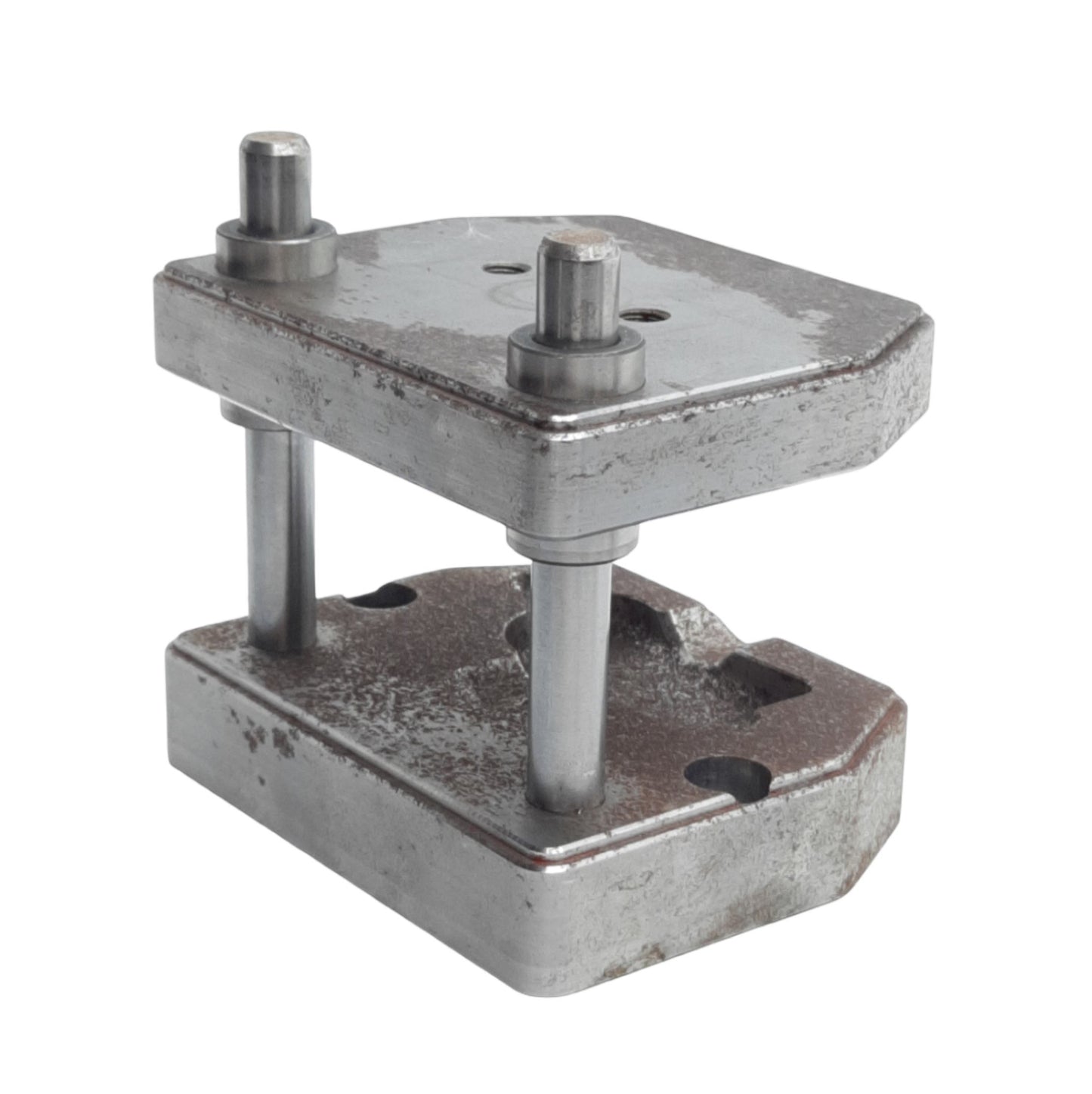 Used Janesville Tool Mfg 01-001468 Shoe Die Set, Two Post & Two Shoe, 3.5in x 2.87in
