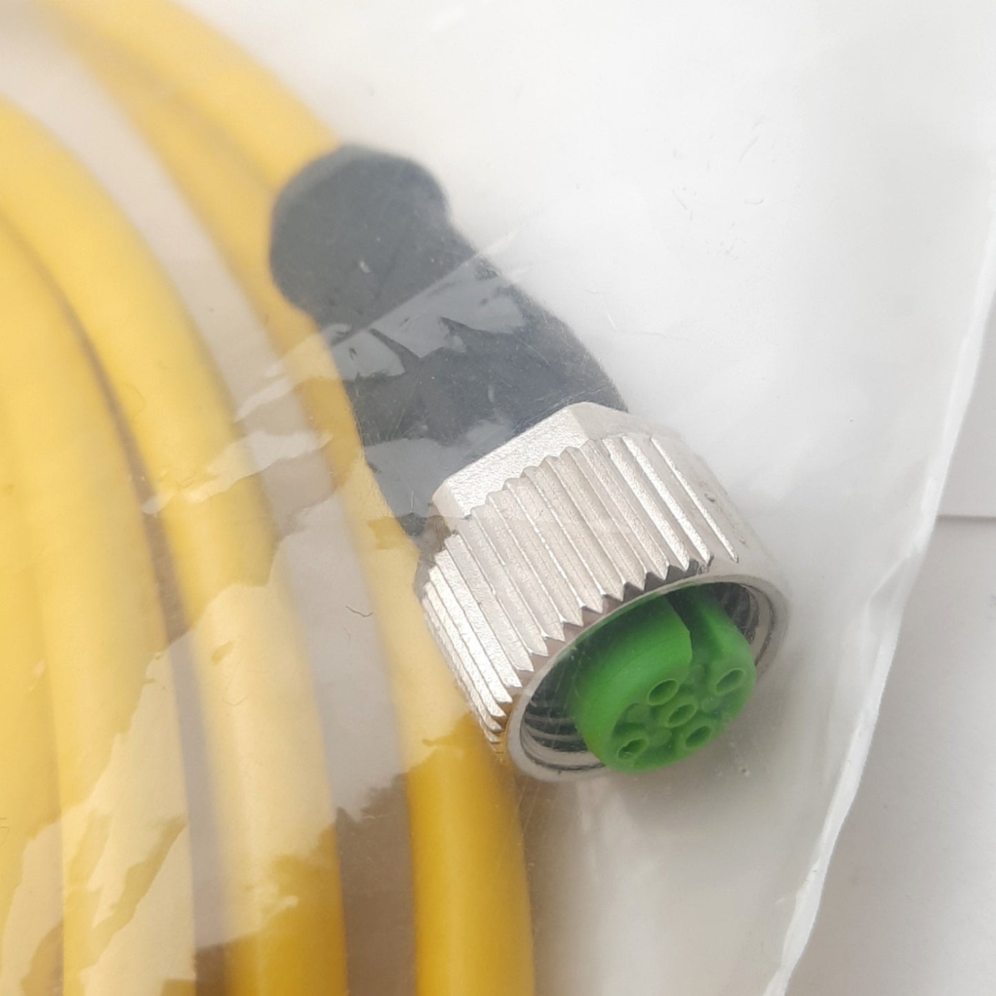 New Murr Elektronik 7000-12241-0150500 Cordset, M12 5-Pin Female, 125V, 5m Length