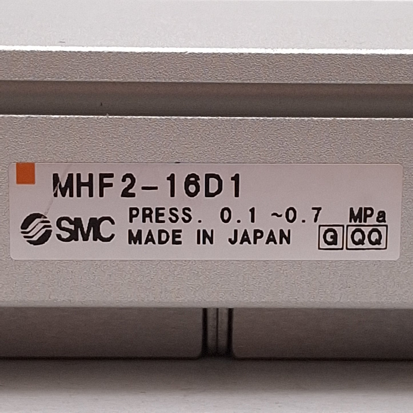 Used SMC MHF2-16D1 Parallel Gripper, ø16mm Bore, 32mm Stroke, 90N Force, M5x0.8 Ports