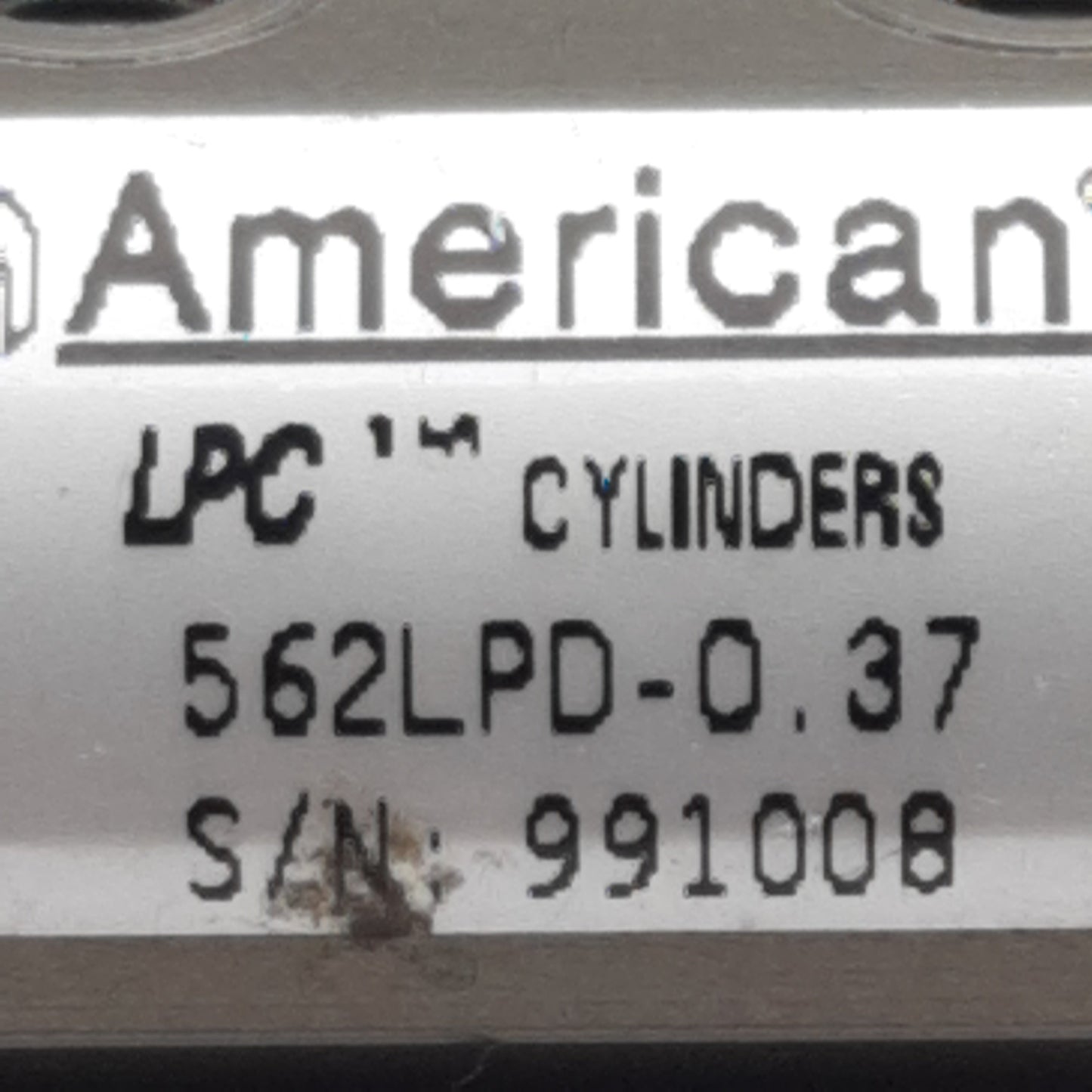 Used American 562LPD-0.37 Pneumatic Cylinder, 9/16in Bore, 0.37in Stroke, #10-32