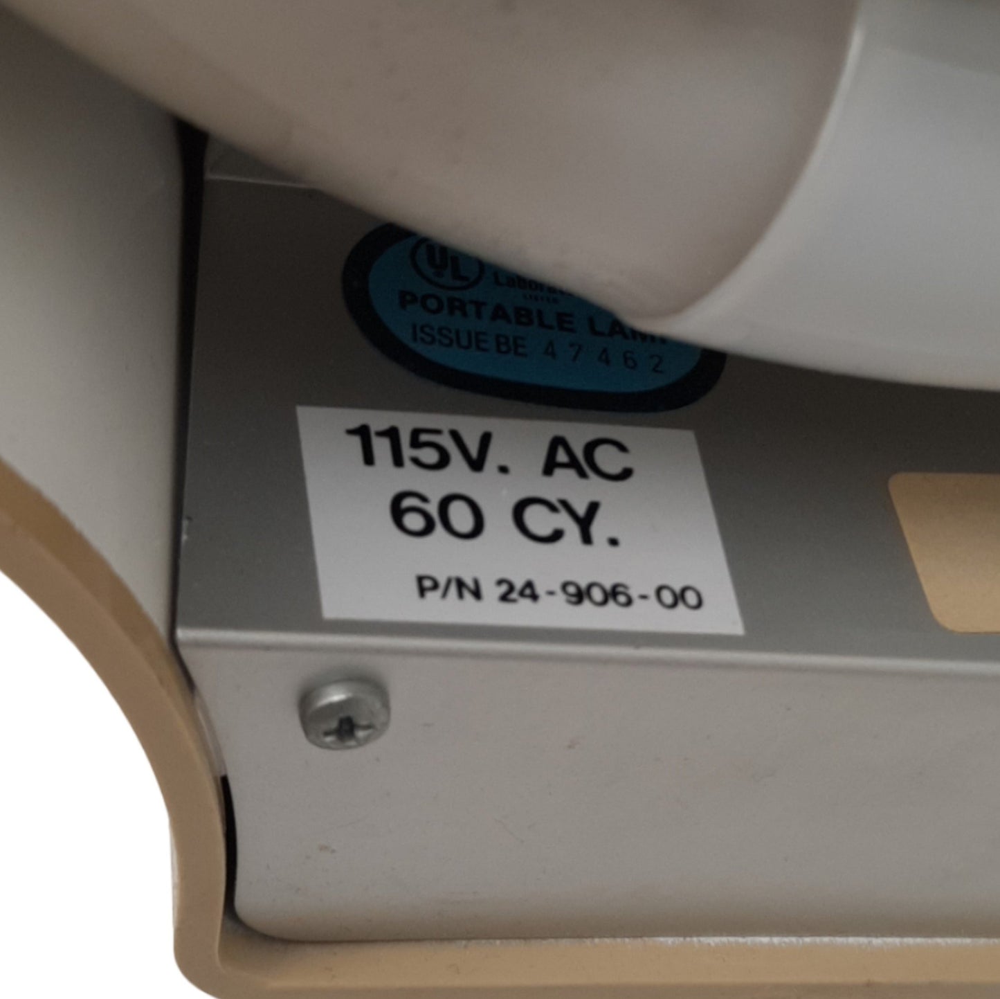 Used Fostoria 24-906-00 Articulating Illuminated Magnifier 120VAC, Desk Mount