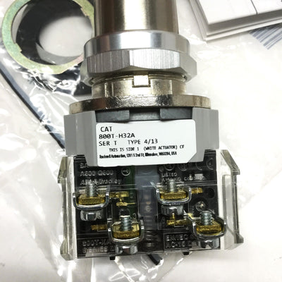 New Allen Bradley 800T-H32A Keyed Selector Switch, 2-Position, Maintained, 1NO-1NC
