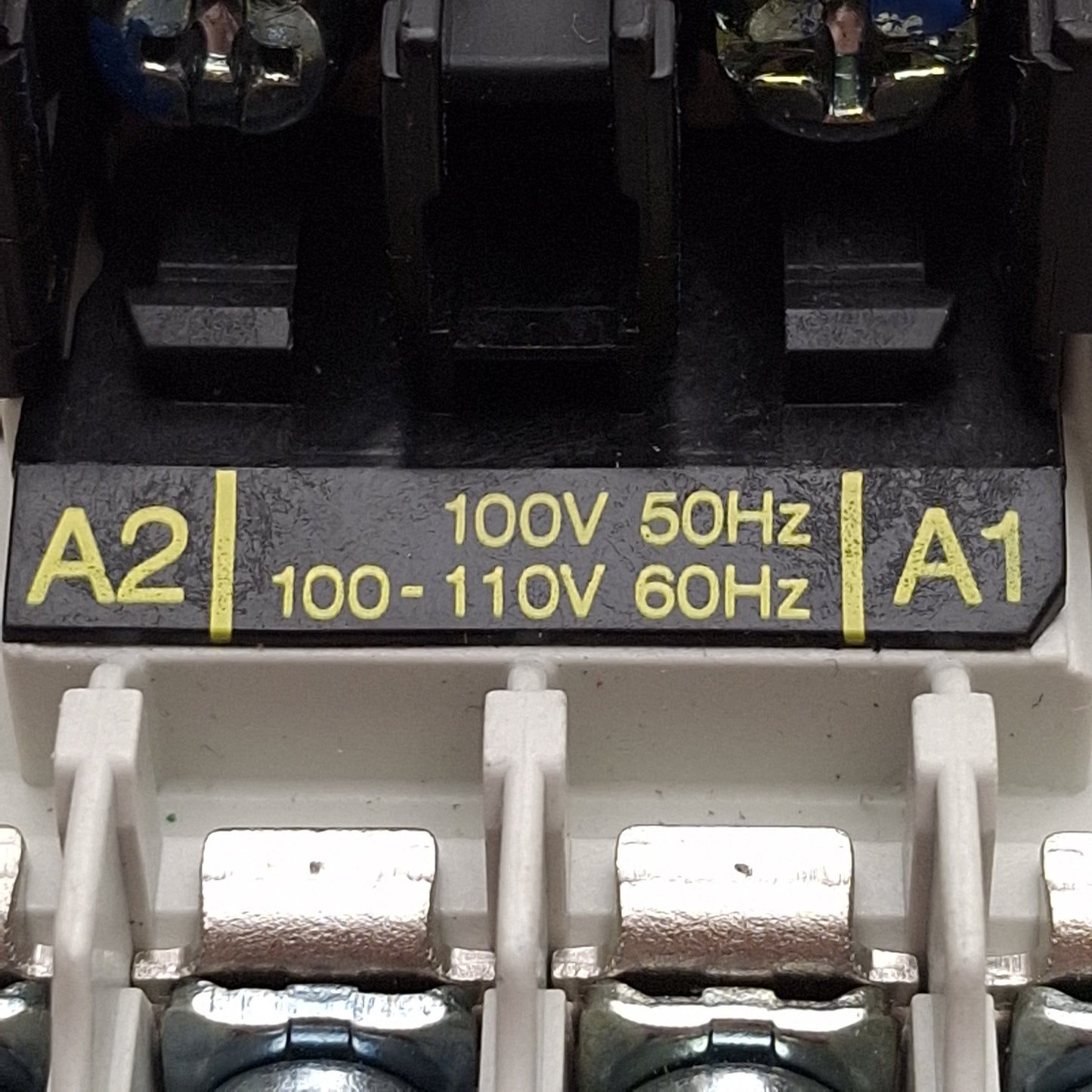 Used Mitsubishi S-N10 Contactor, 3P + 1NC Aux, 20A, 5HP @ 3Ø 600VAC, 100-110VAC Coil