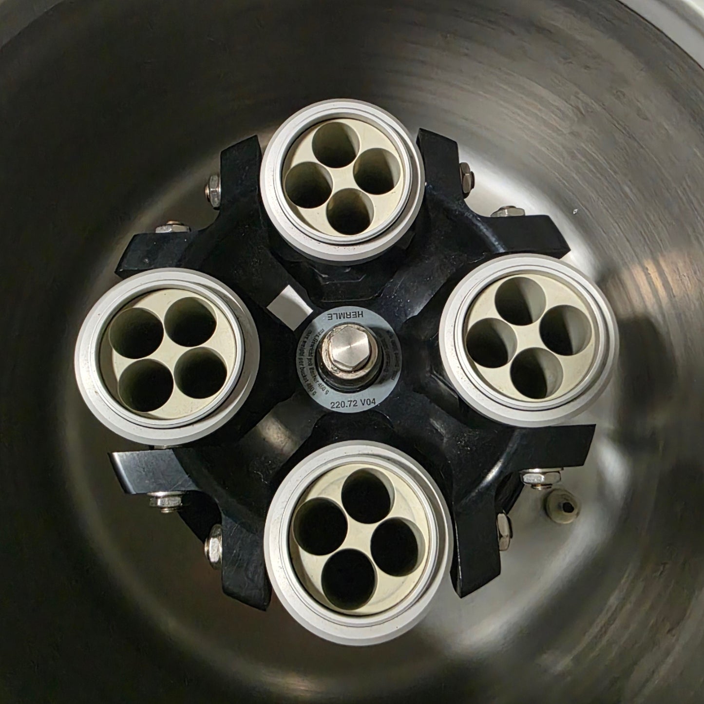 Used Hermle Z 300 K Refrigerated Benchtop Centrifuge With 220.72 V04 Rotor, 120VAC
