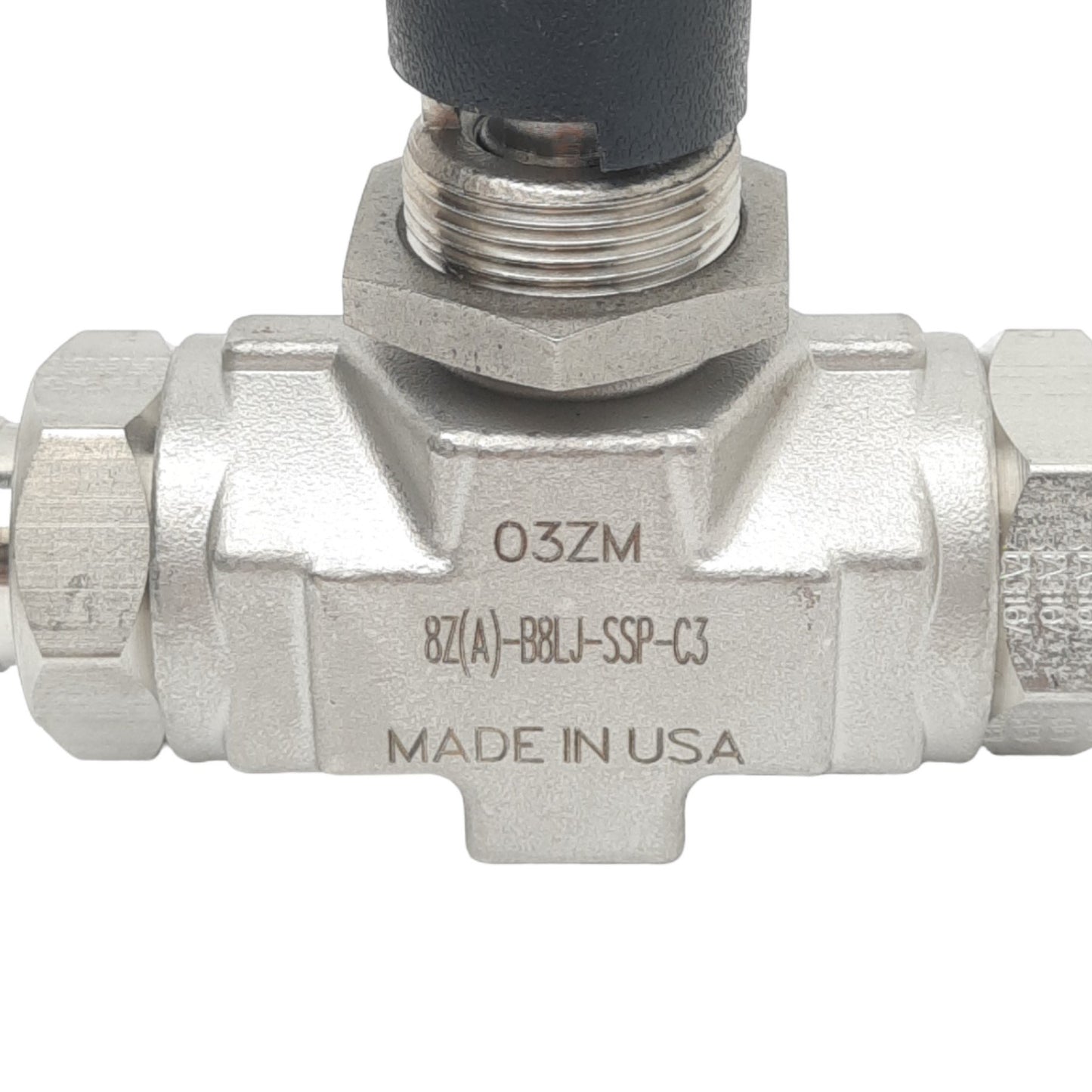 Used Parker 8Z(A)-B8LJ-SSP-C3 SS 2-Way Ball Valve, NO, 1/2in NPT, 1500bar Max