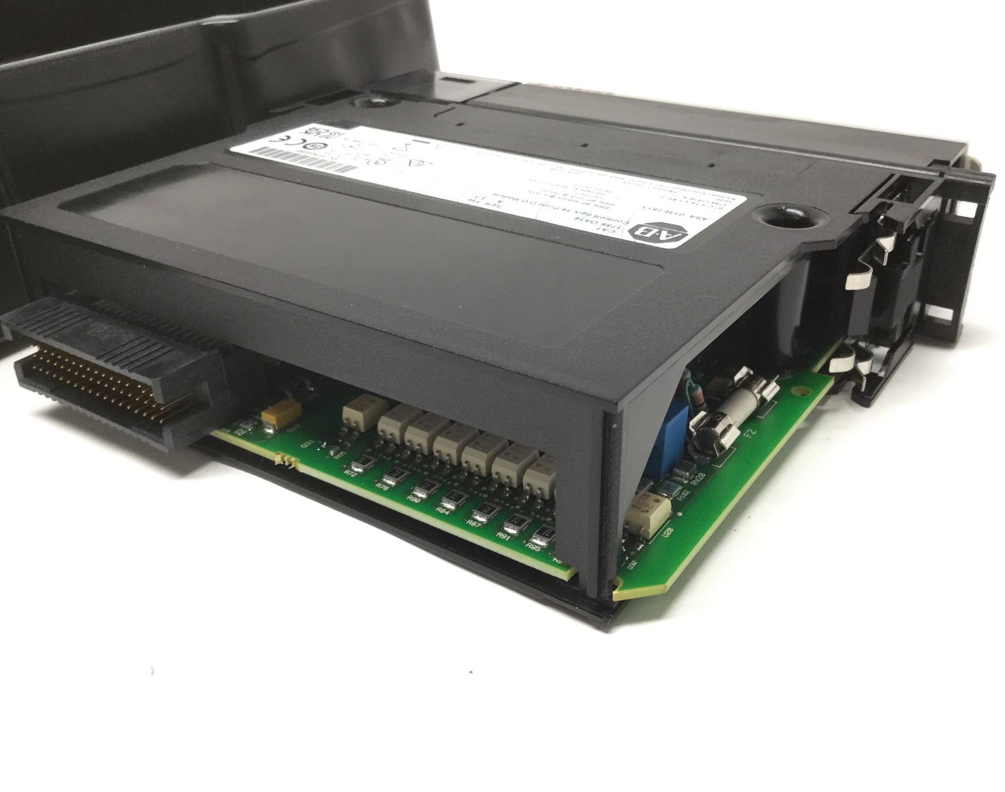 New – Open box Allen Bradley 1756-OA16 Digital AC Triac Output Module 120/240VAC, 16-Point