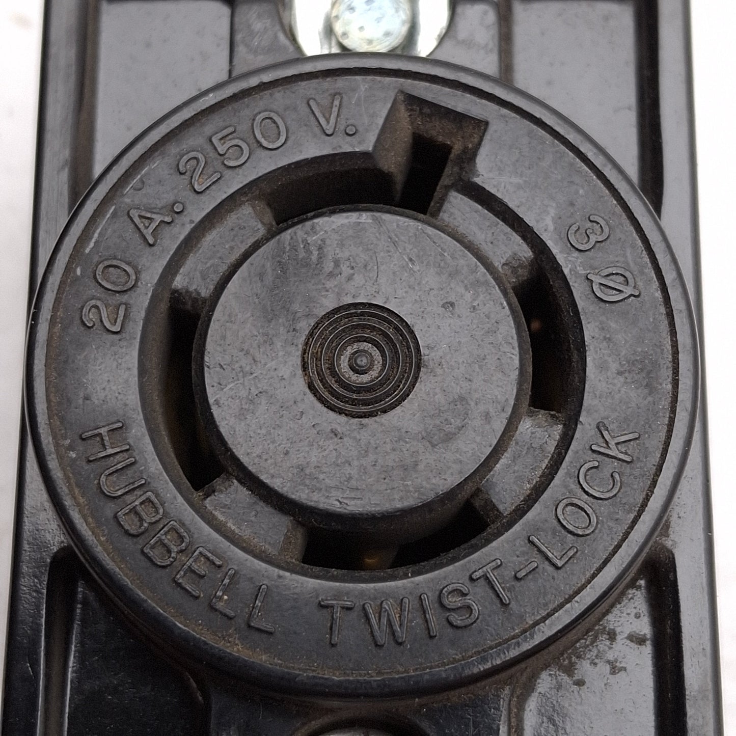 Used Lot of 4 Hubbell Twist-Lock Receptacle, 3-Phase, 20A 250VAC, NEMA L15-20R