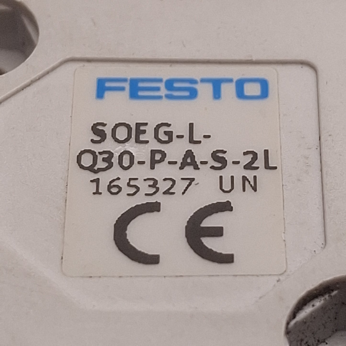 Used Festo 165327 Fiber-Optic Photoelectric Sensor, PNP, 0-120mm, 10-30VDC, 4-Pin M8