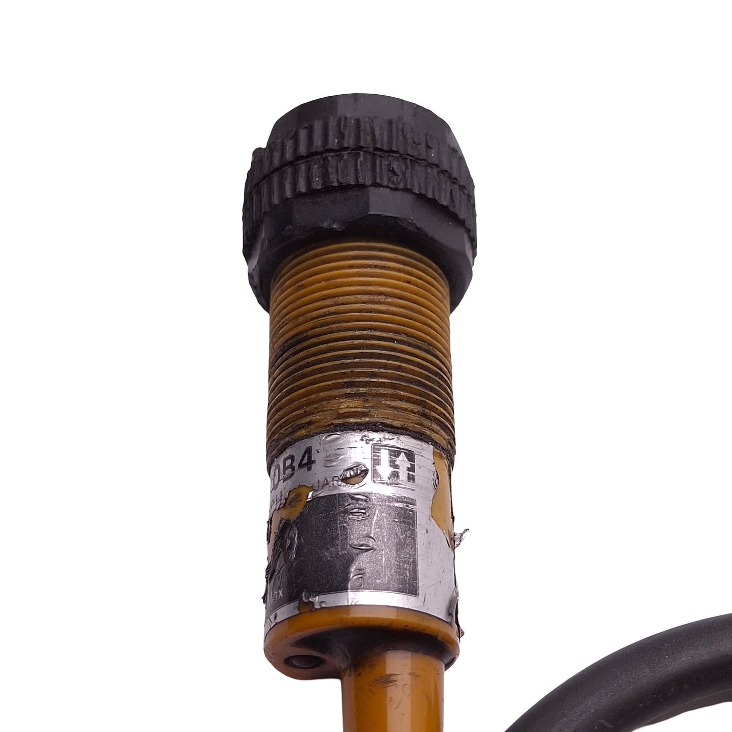 Used Omron E3F-DS10B4 Photoelectric Switch, PNP 12-24VDC 25mA, 0.1m Range, M18 Barrel