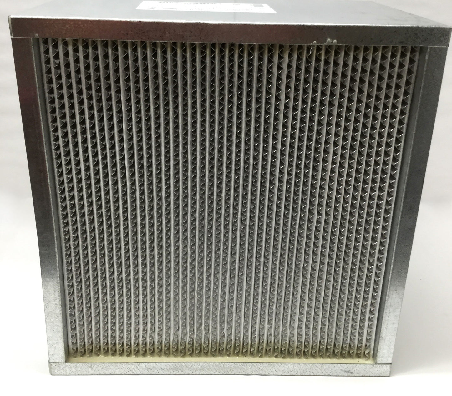 New – Open box Glasfloss MAGGB16H16HB5BX Metal Box HEPA Filter 99.97%, 16.5" x 16.5" x 12"
