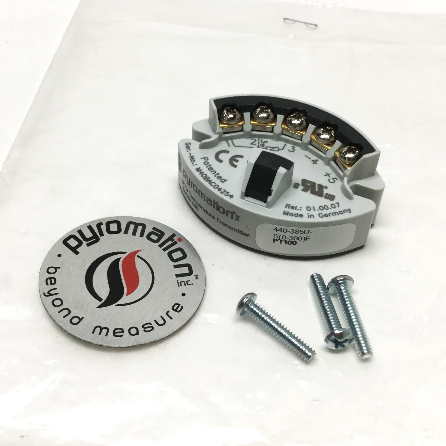 New – Open box Pyromation 440-385U-S(0-400)F Temp Transmitter 3-Wire PT100 RTD 0-300°F 4-20mA