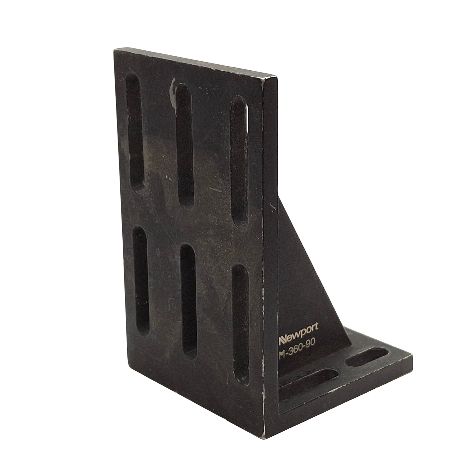 Used Newport M-360-90 Angle Bracket, Aluminum, 25mm Spacing, 1/4-20 (M6) Slots